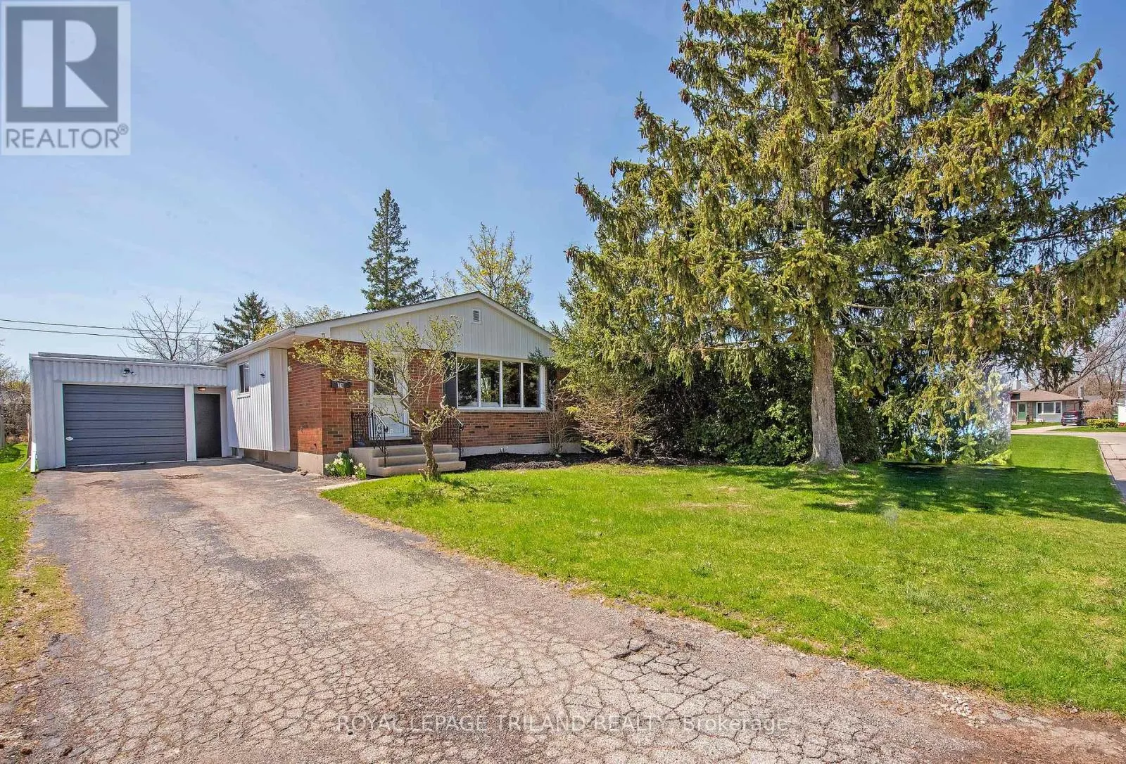 24 DUNWICH DRIVE