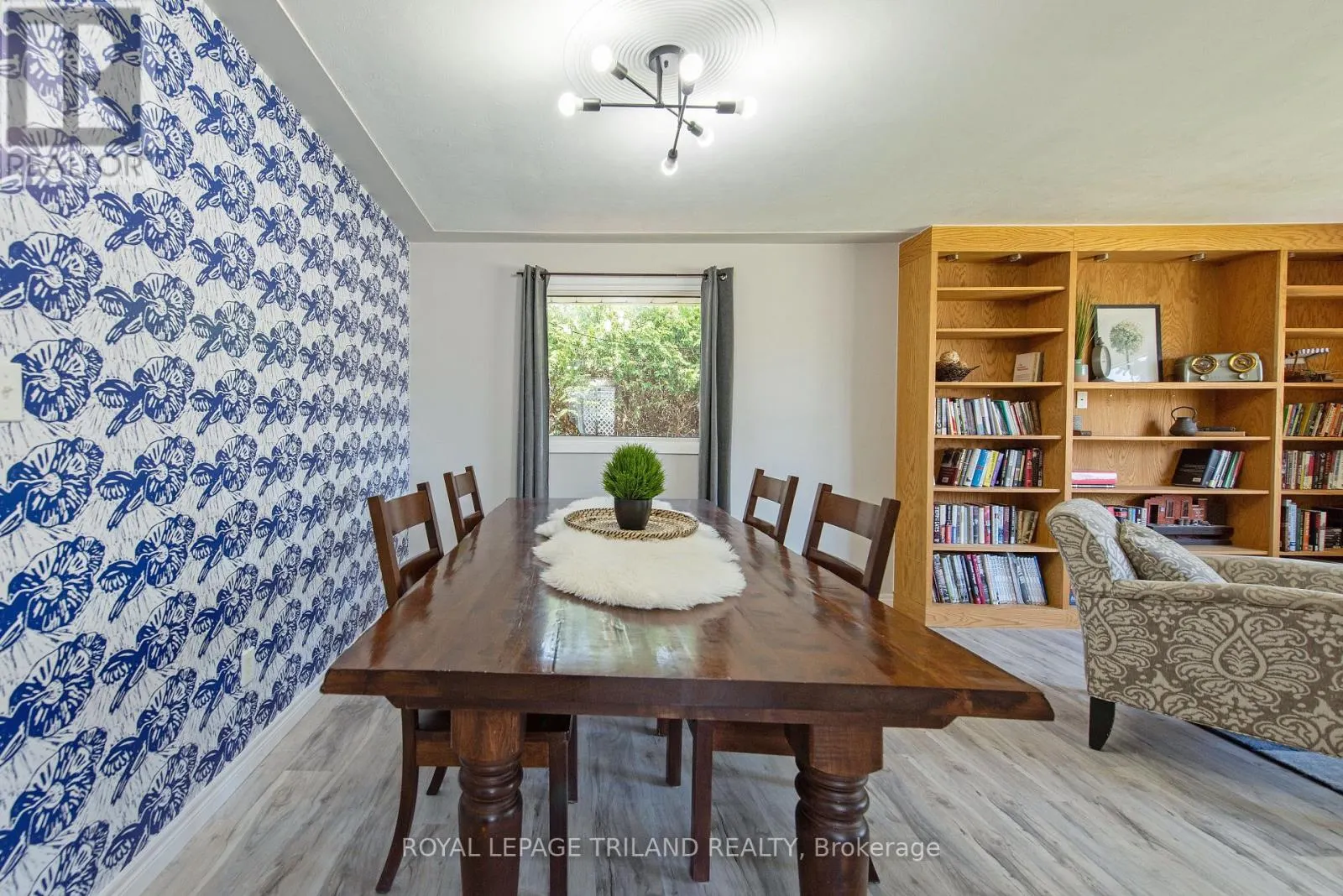 24 DUNWICH DRIVE