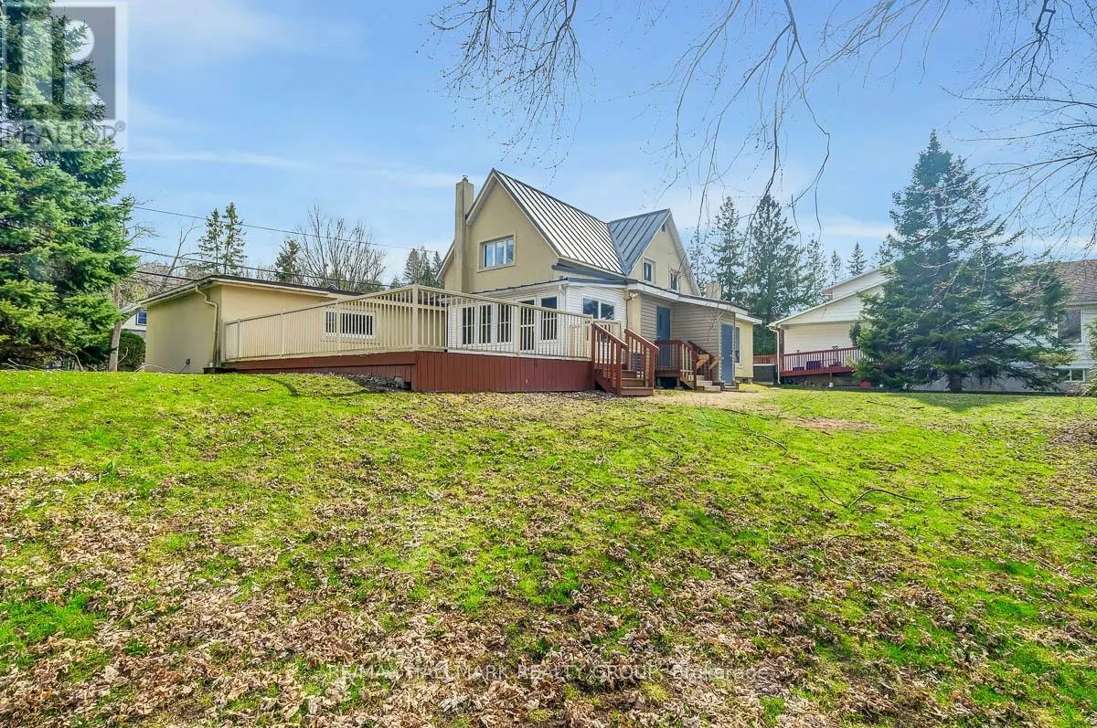 2527 OLD MONTREAL ROAD