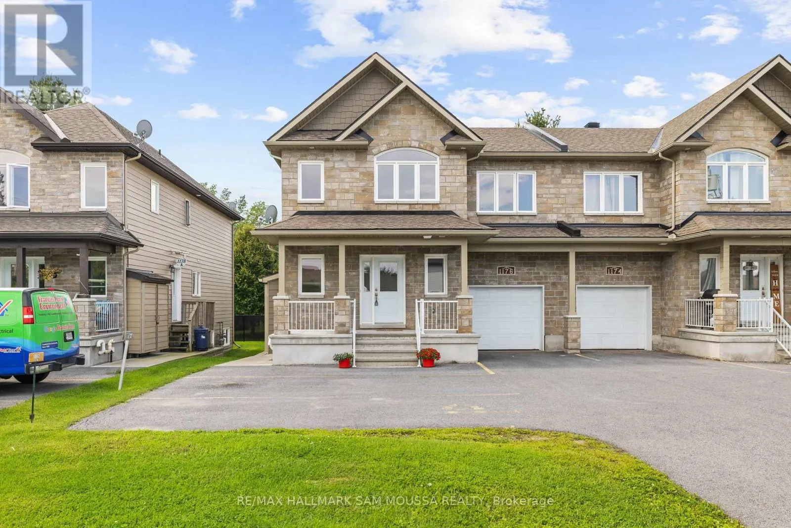 1176 SOUTH RUSSELL ROAD