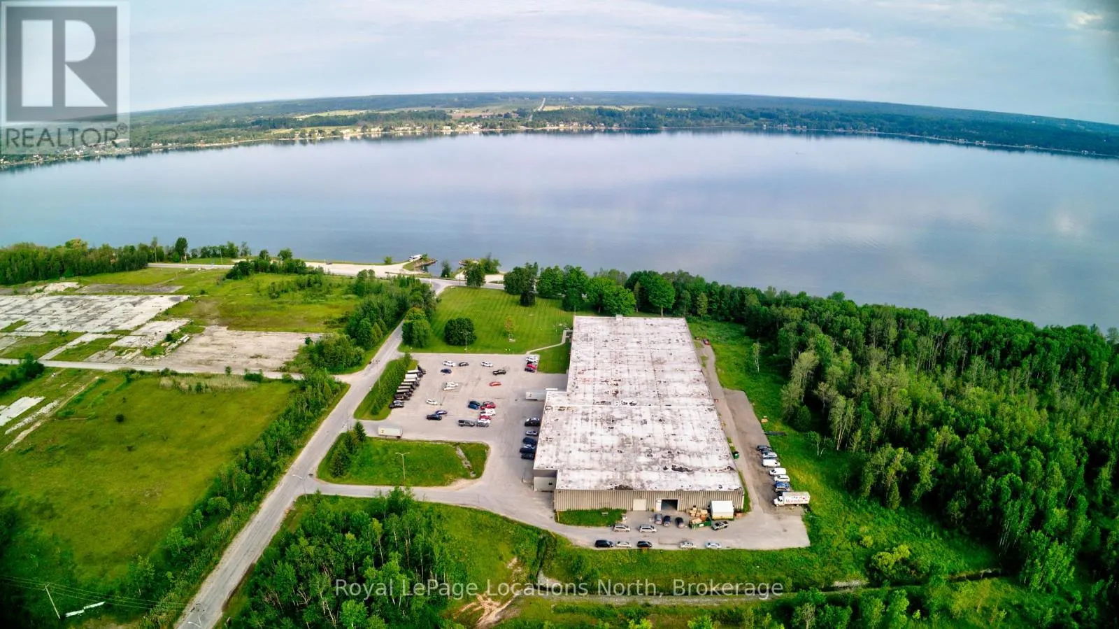 B - 3225 EAST BAYSHORE ROAD, #B
