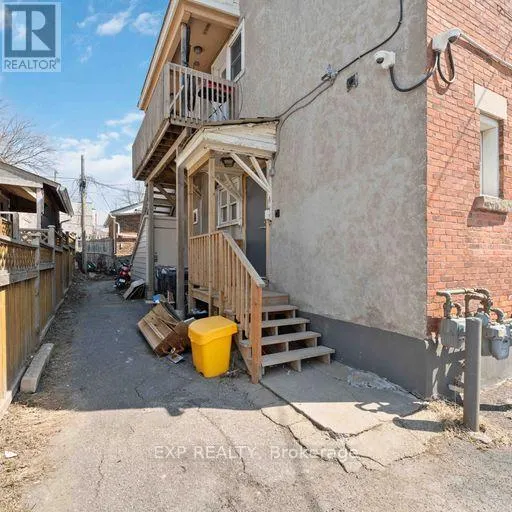 381-383 MONTREAL ROAD