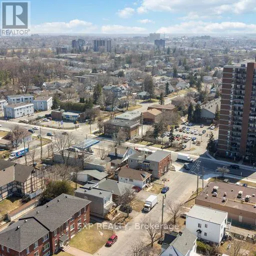 381-383 MONTREAL ROAD