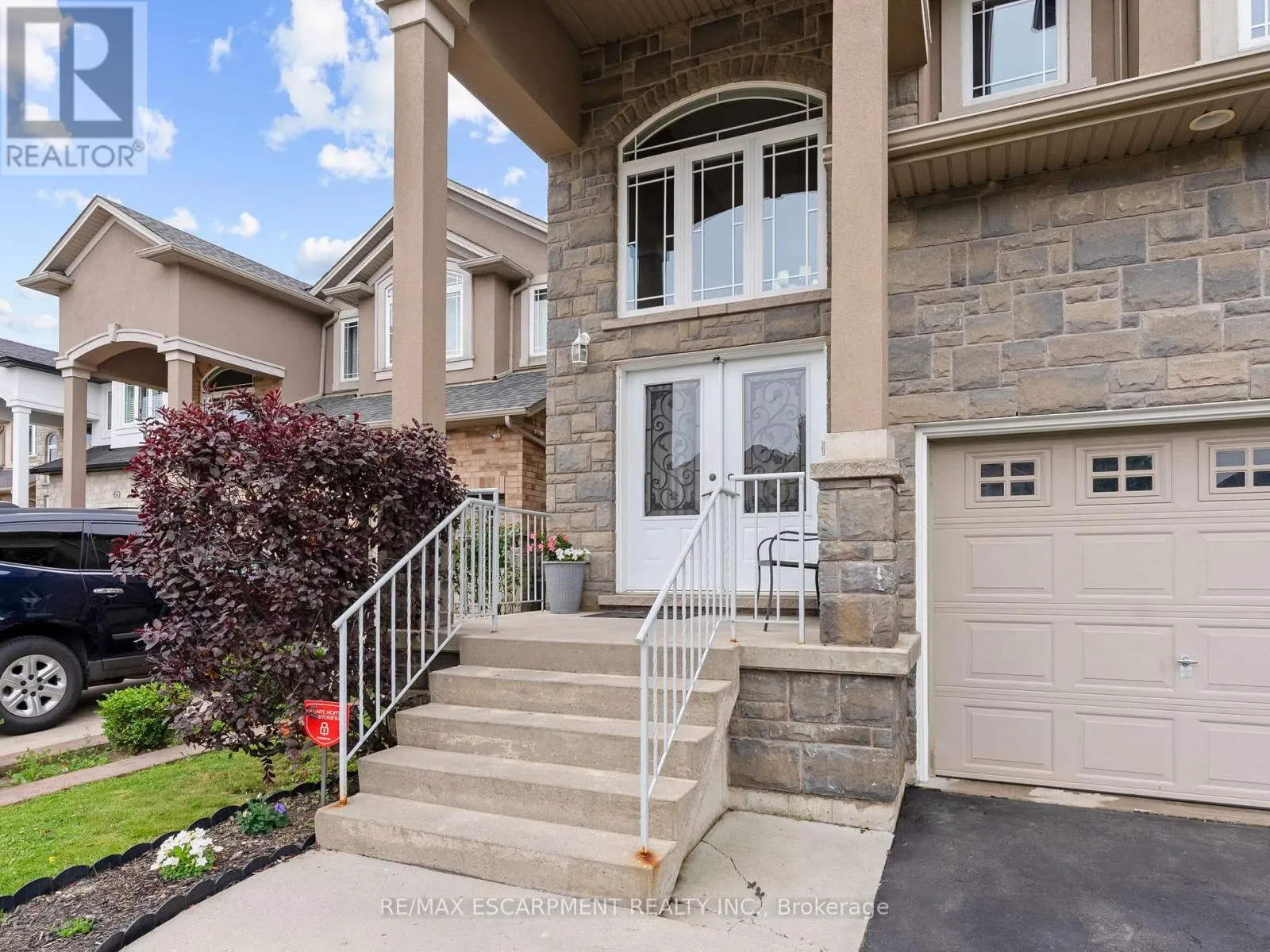 52 ARROWHEAD DRIVE