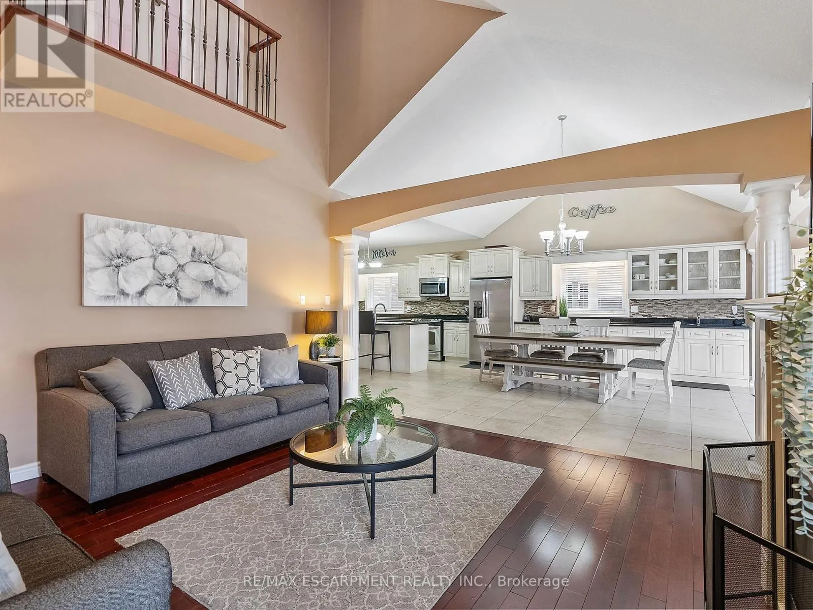 52 ARROWHEAD DRIVE