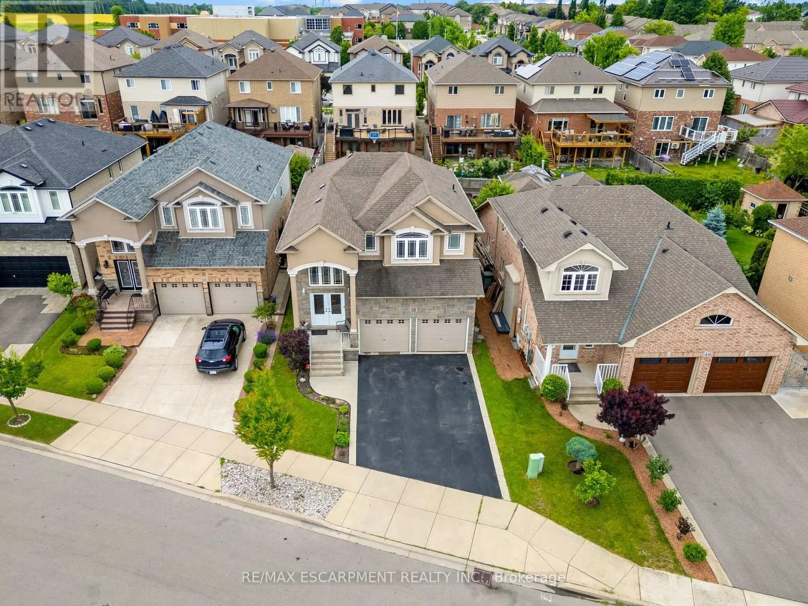 52 ARROWHEAD DRIVE