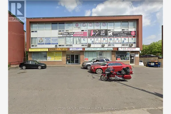 C1 - 1061 MERIVALE ROAD