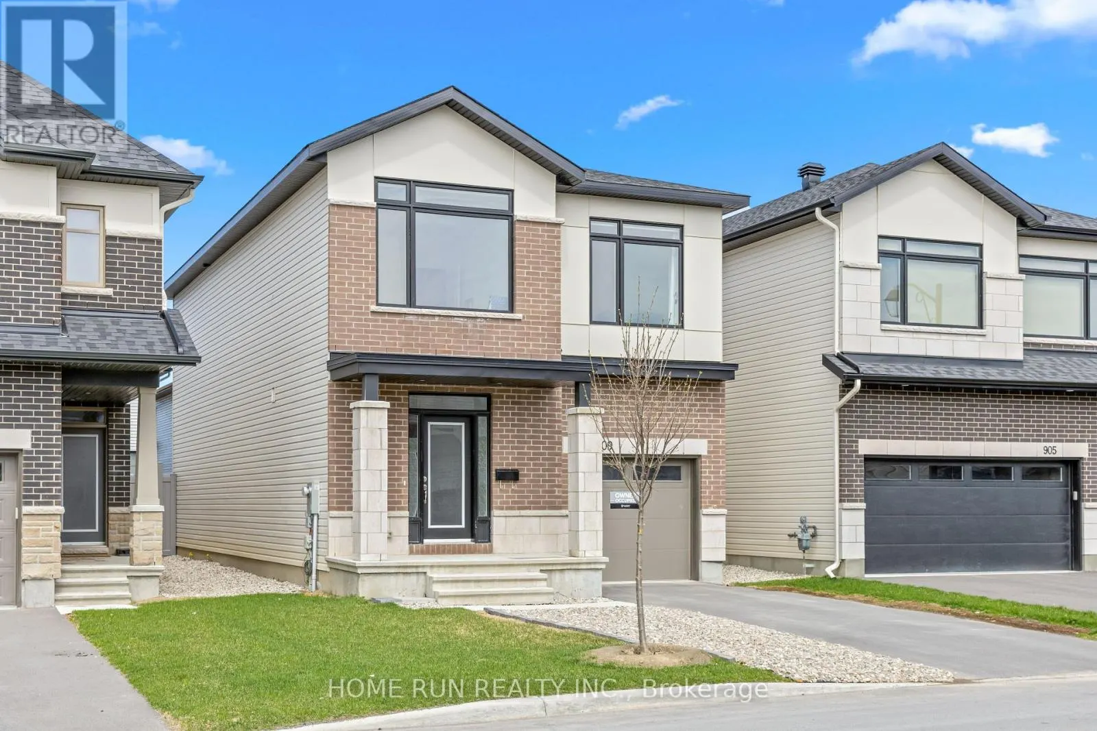 909 BECKTON HEIGHTS
