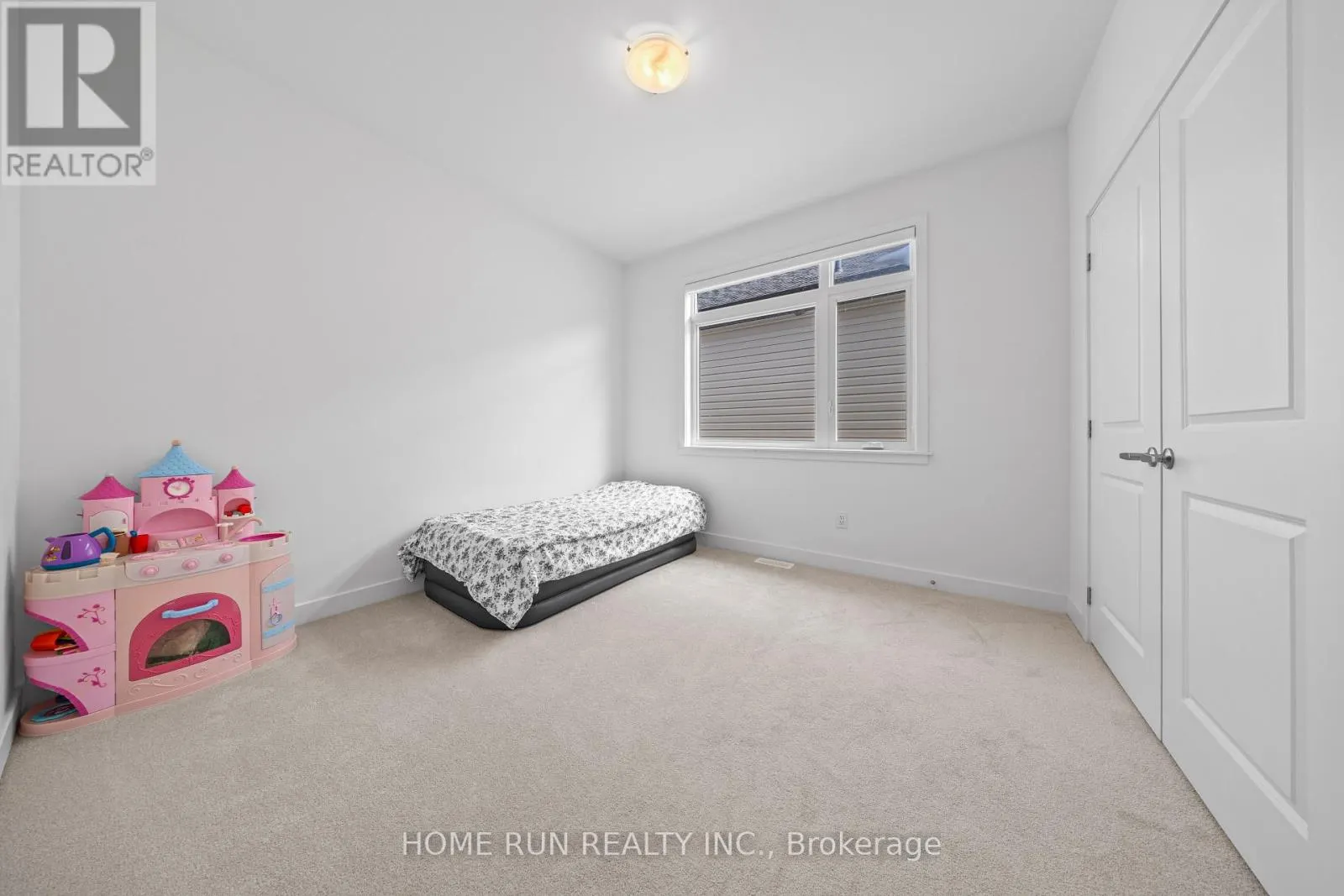 909 BECKTON HEIGHTS