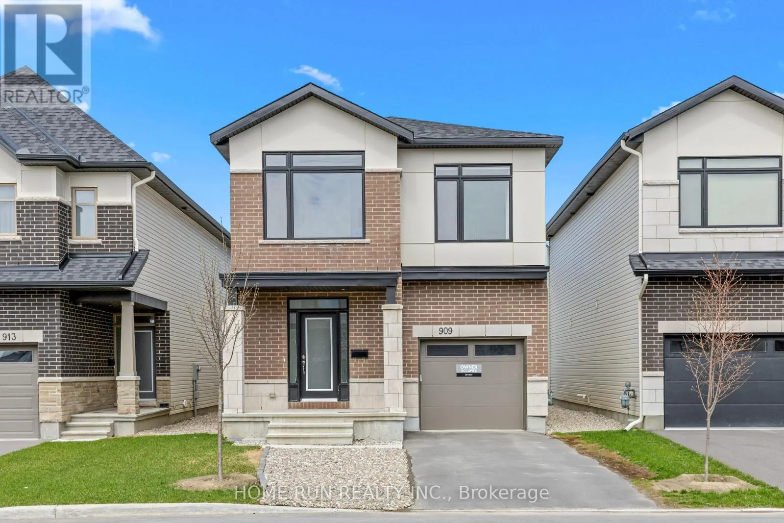909 BECKTON HEIGHTS