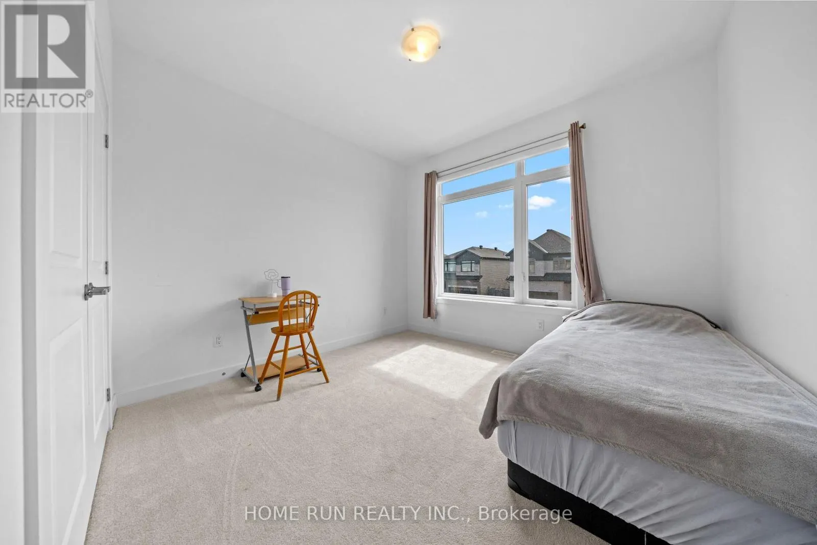 909 BECKTON HEIGHTS