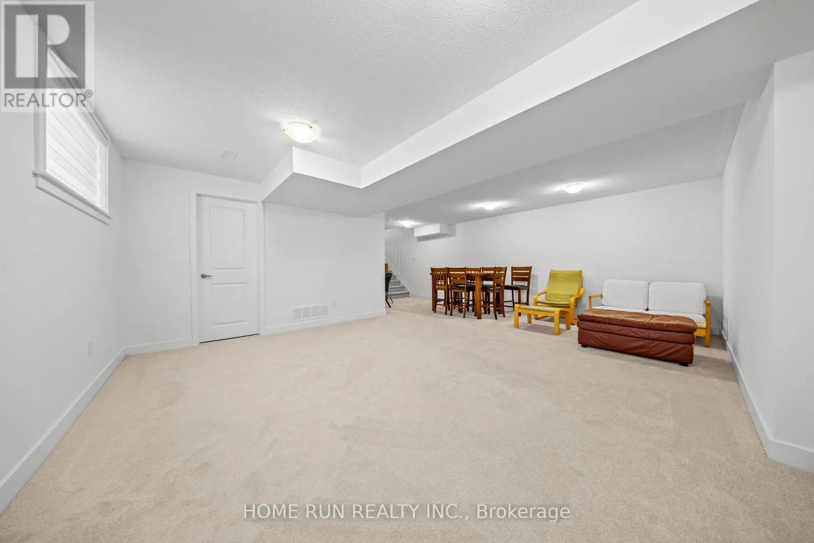 909 BECKTON HEIGHTS