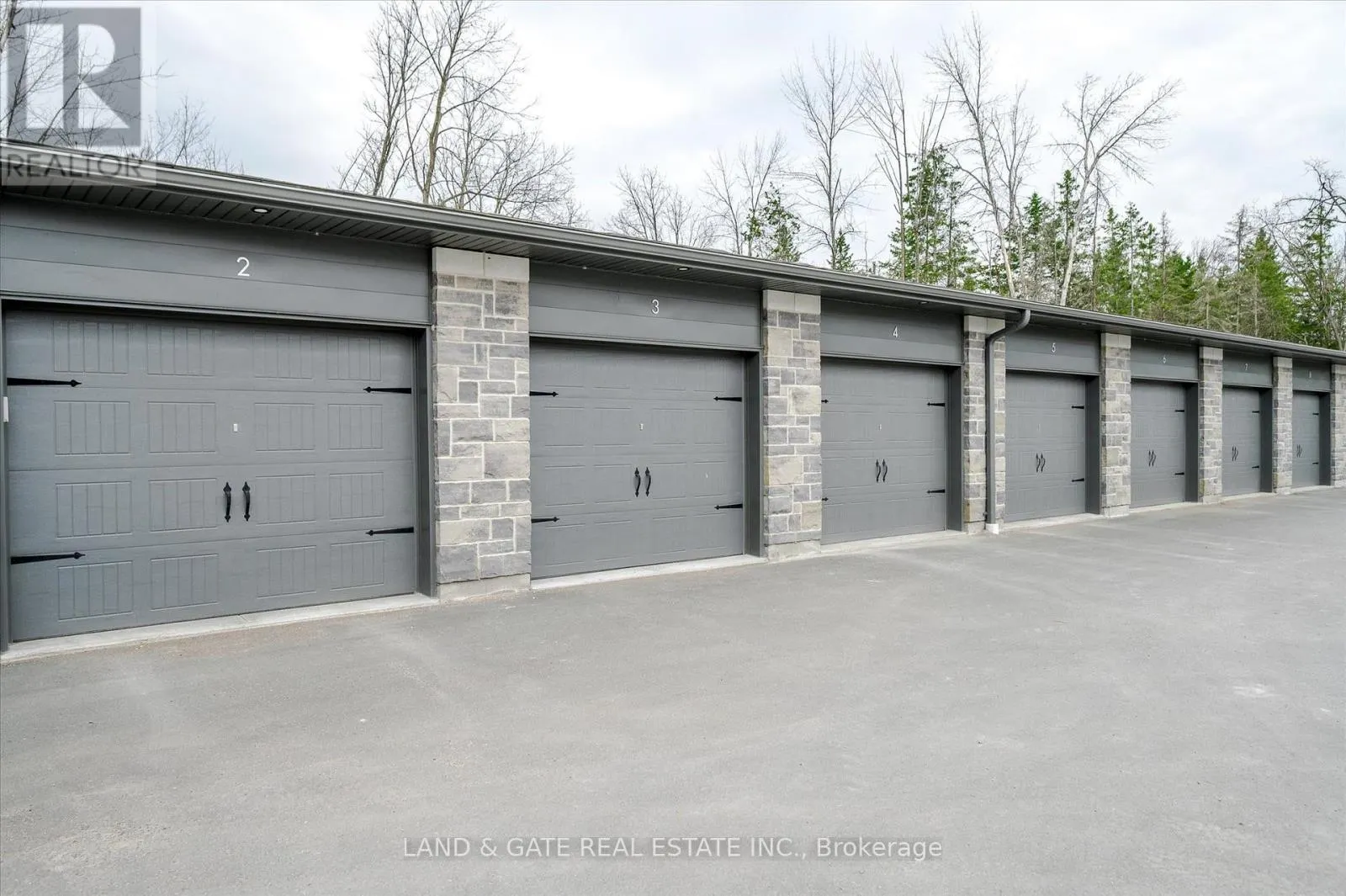 GARAGE #3 - 19 HAMPTON LANE, #Garage #3
