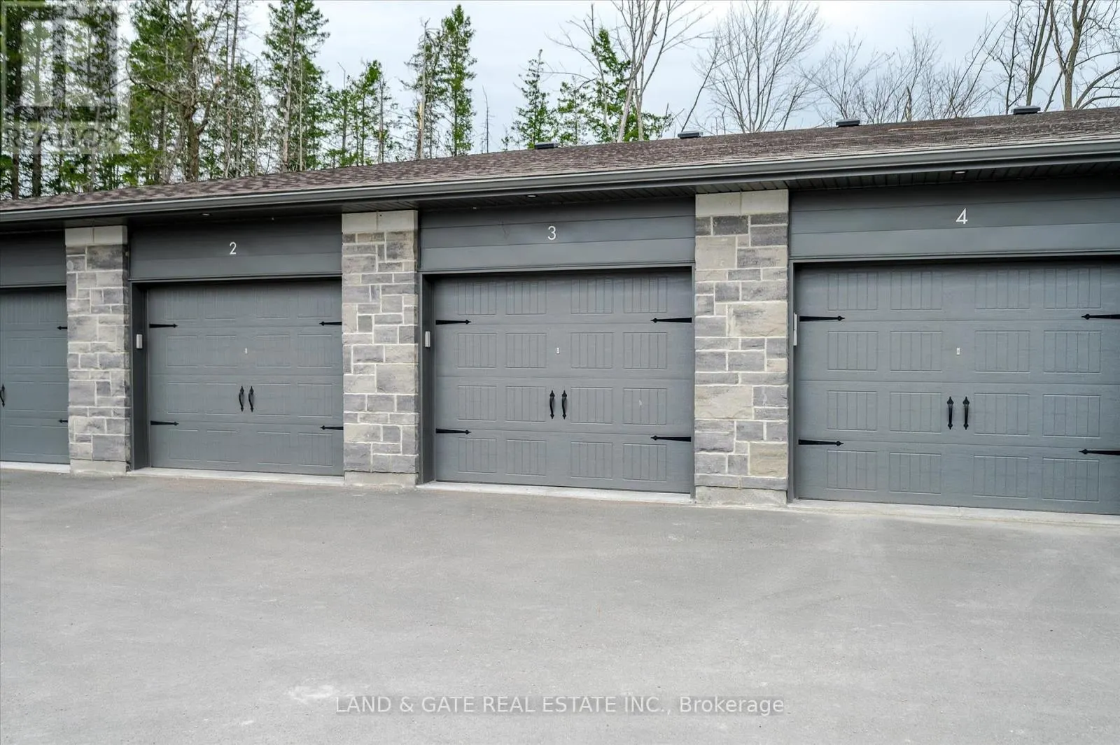 GARAGE #3 - 19 HAMPTON LANE, #Garage #3