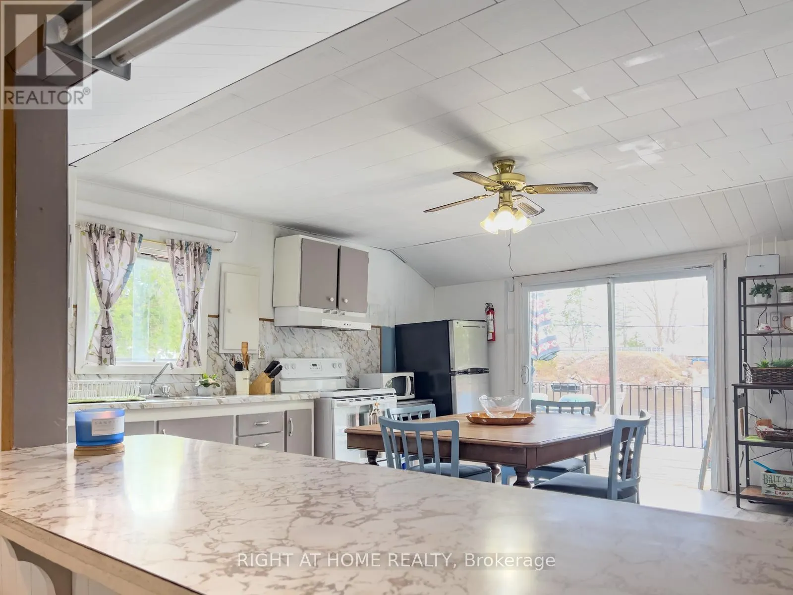 16F MACDONALD CRESCENT