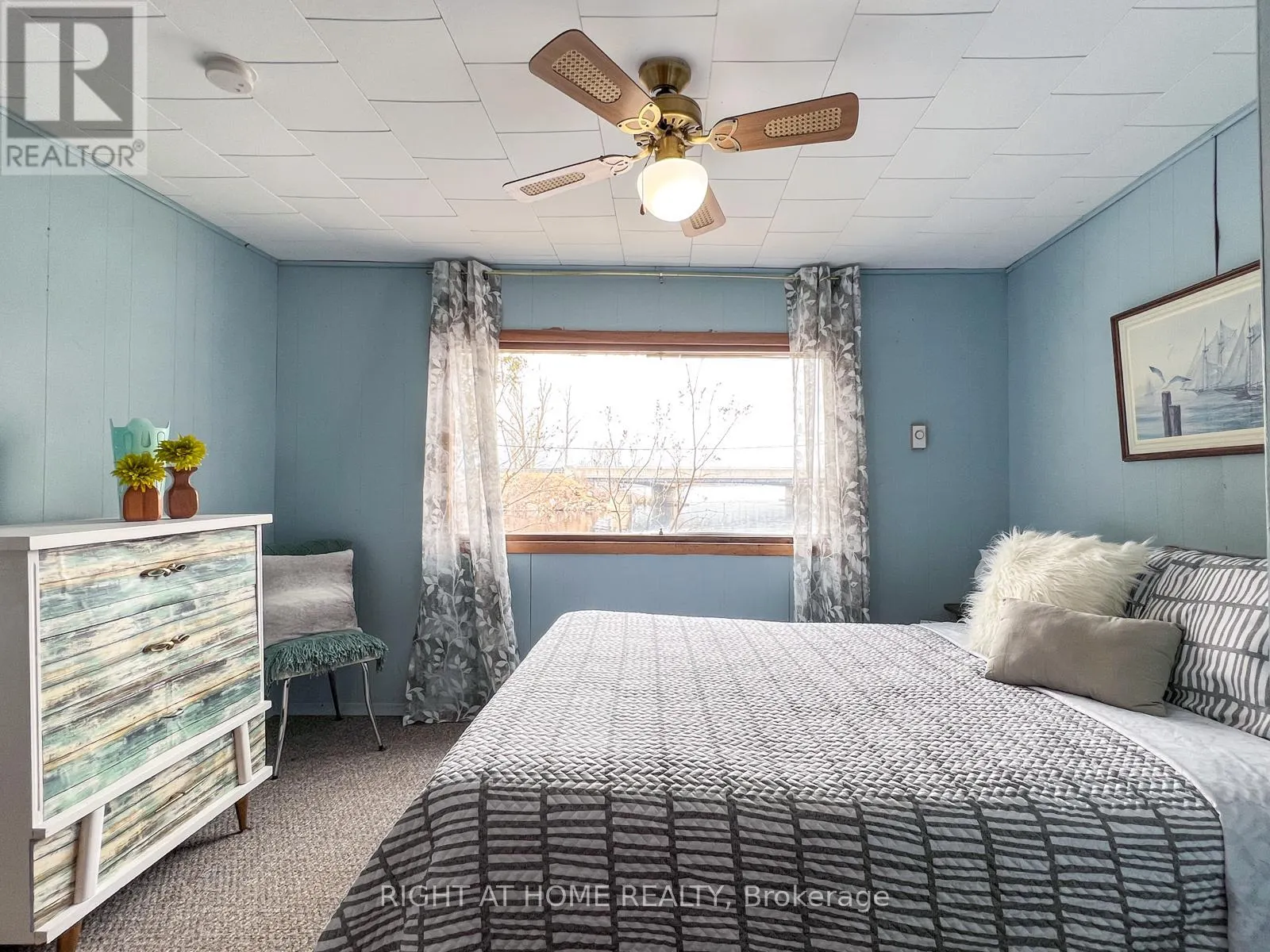 16F MACDONALD CRESCENT