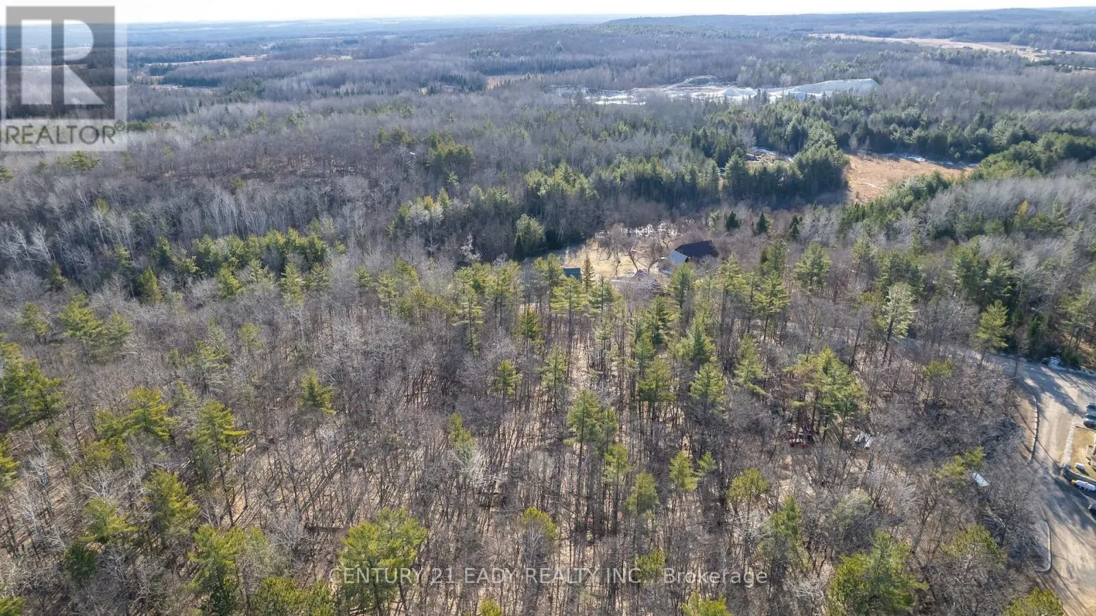 02 MINEVIEW ROAD