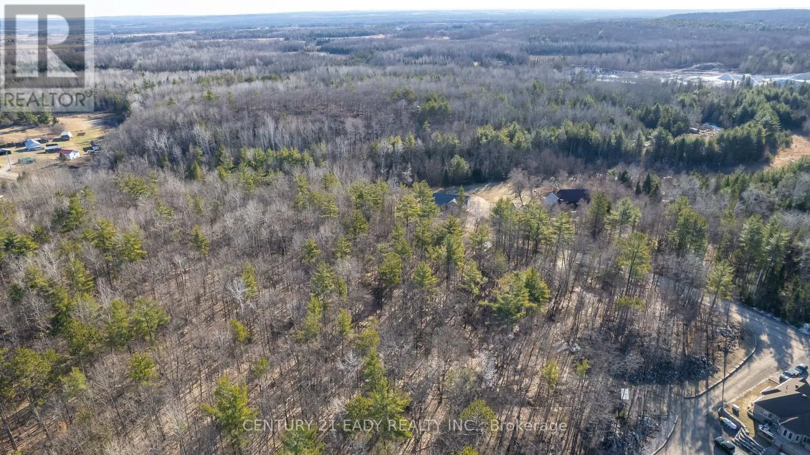 02 MINEVIEW ROAD