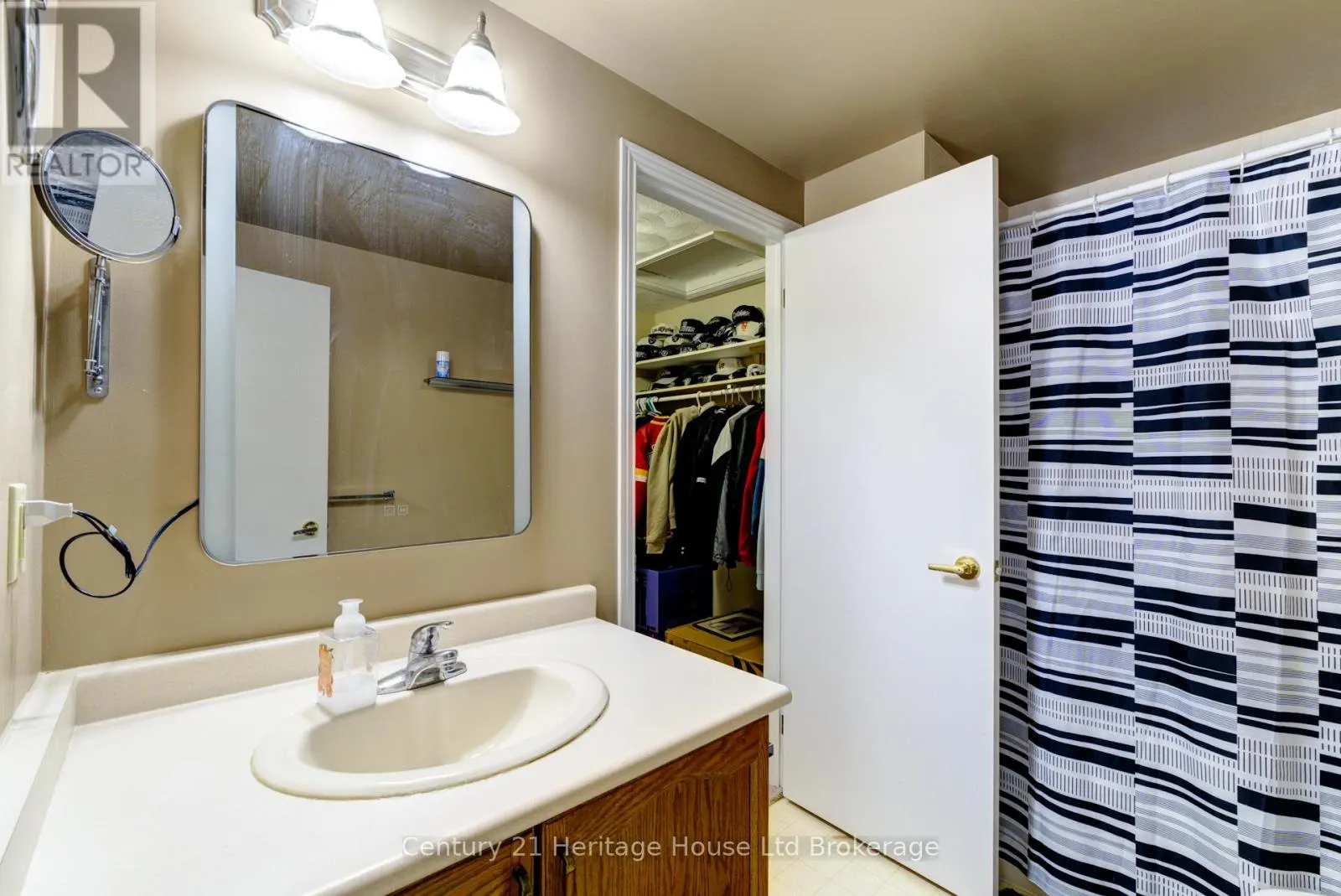 6 - 169 BOND STREET, #6
