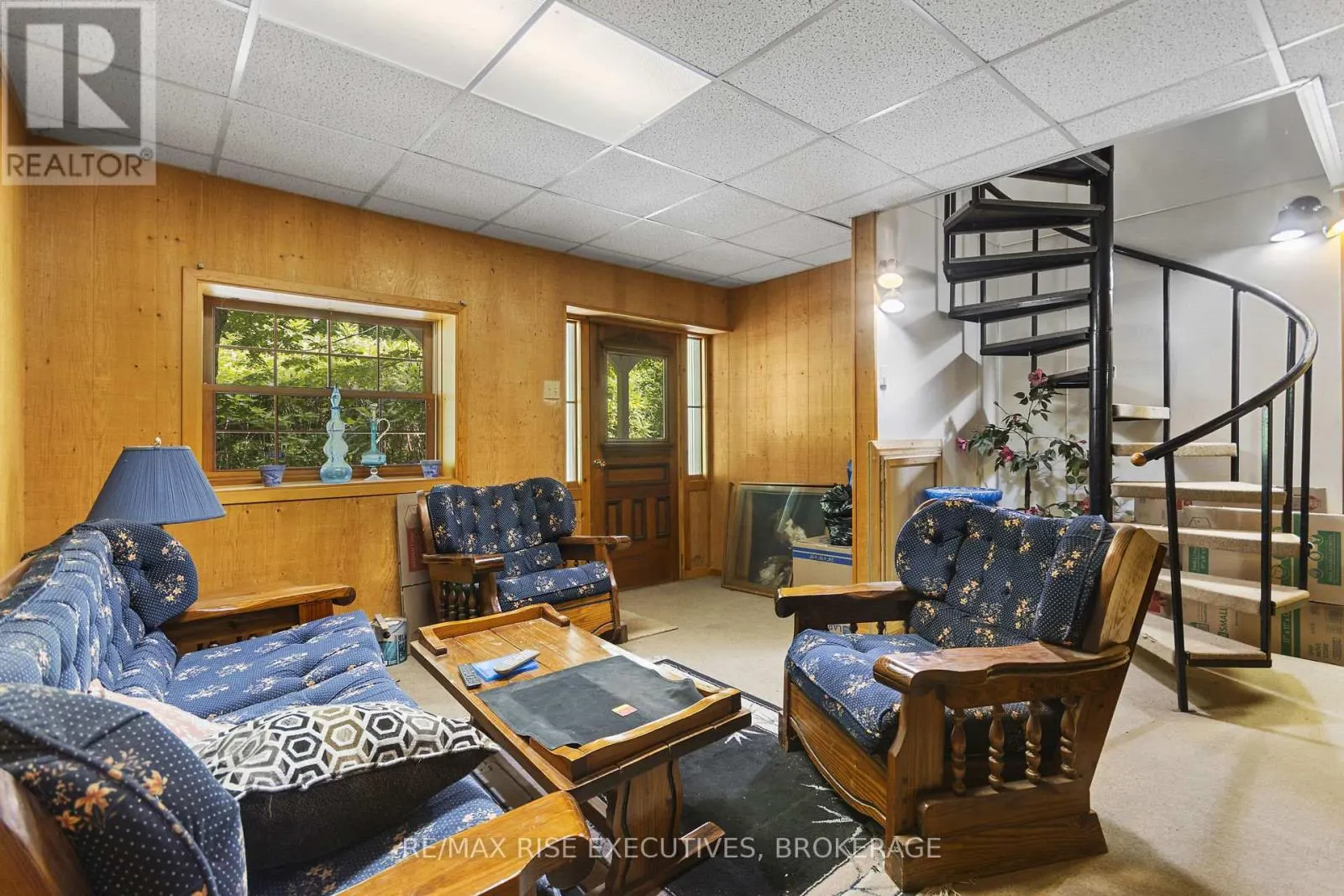 1349 RIDGE ROAD