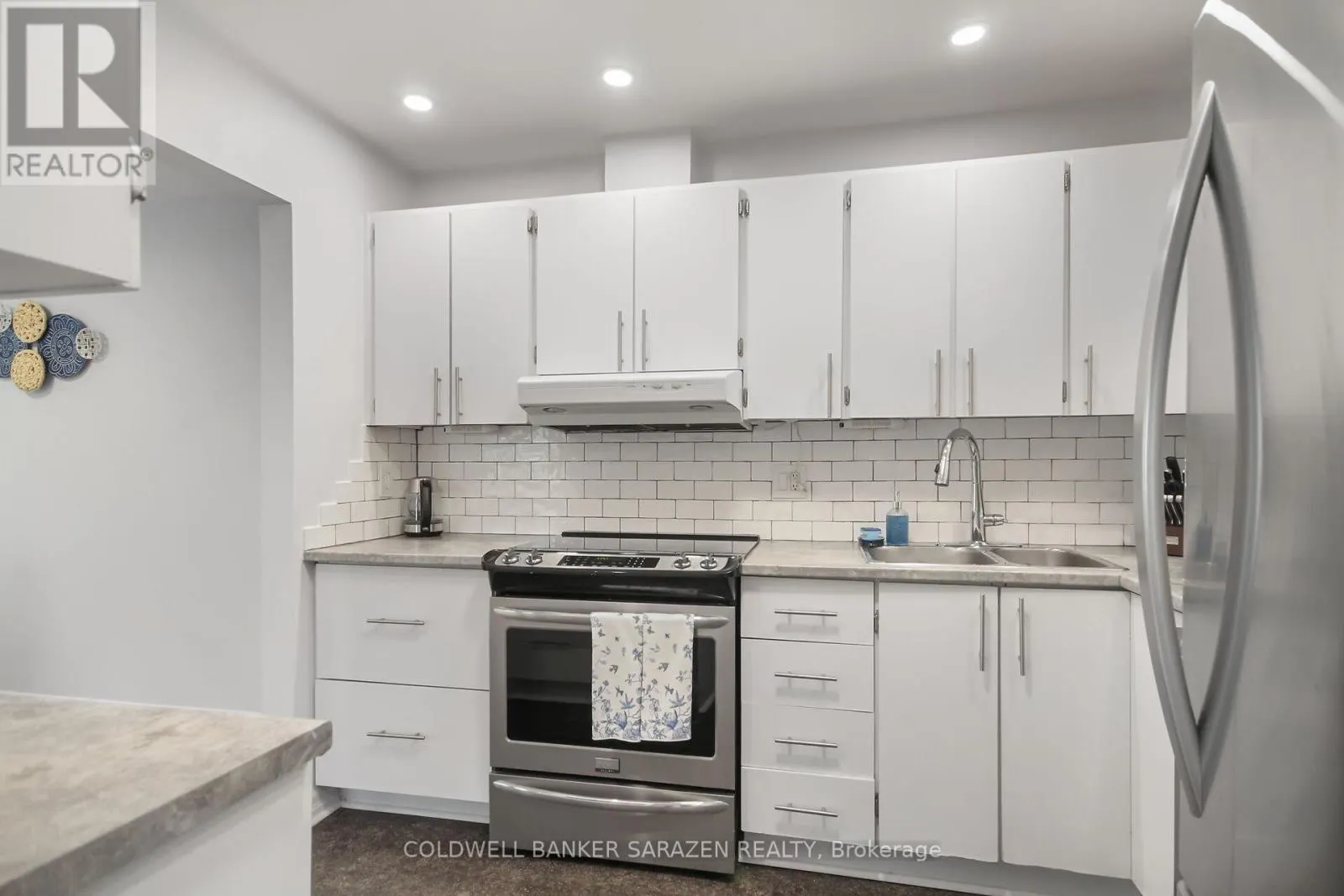 51 - 3415 UPLANDS DRIVE