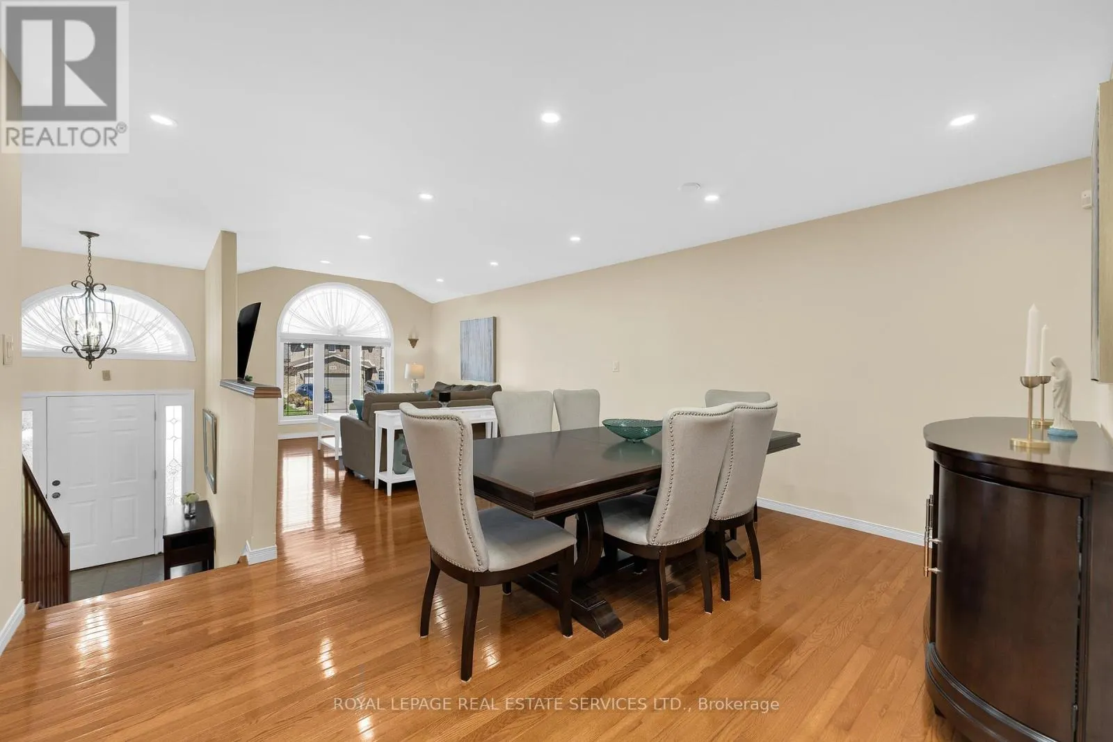 185 AMY CROFT DRIVE
