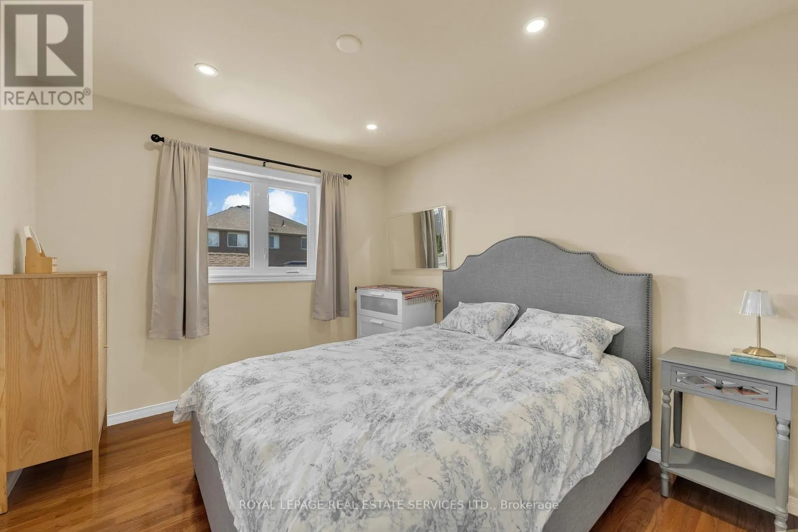 185 AMY CROFT DRIVE