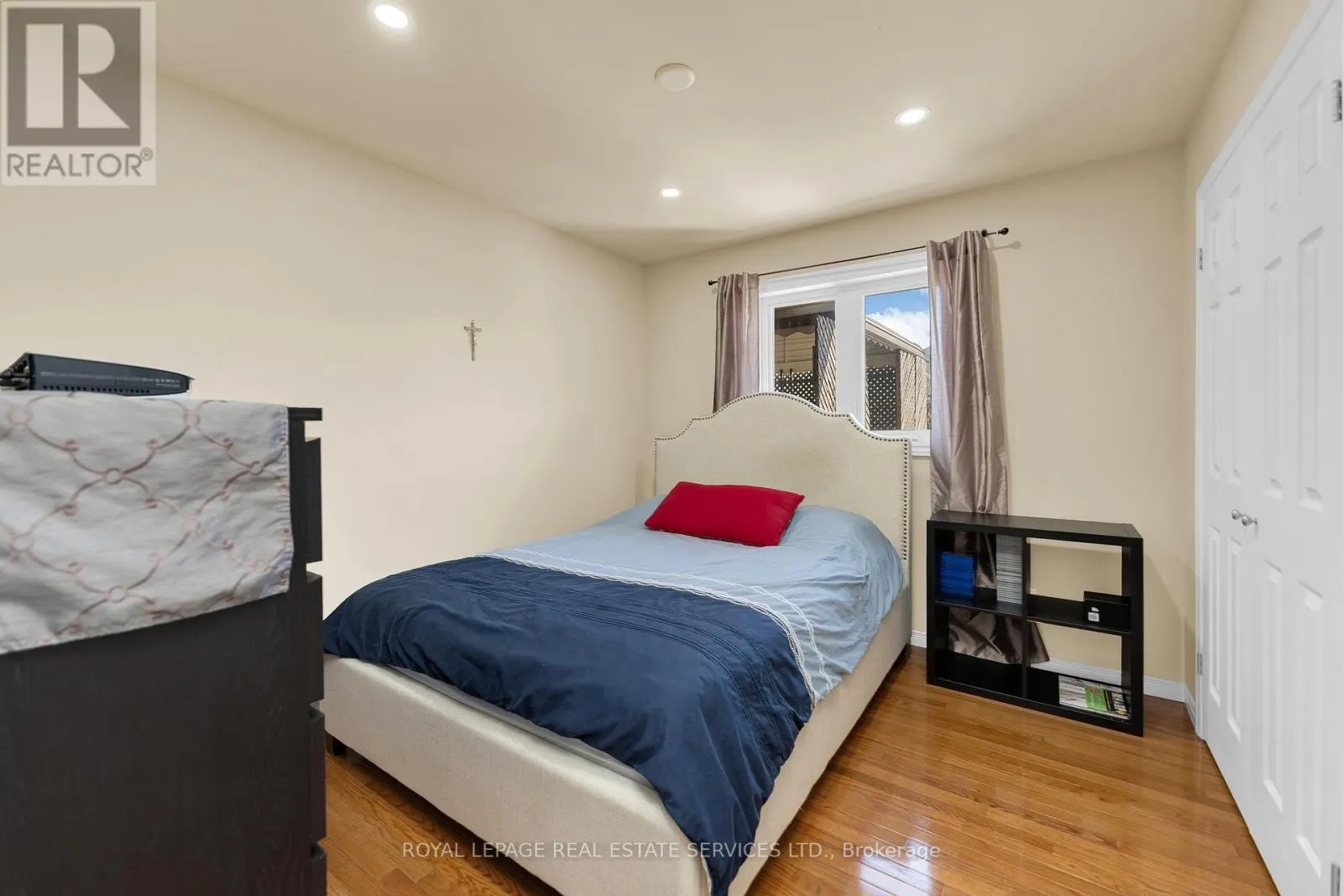 185 AMY CROFT DRIVE