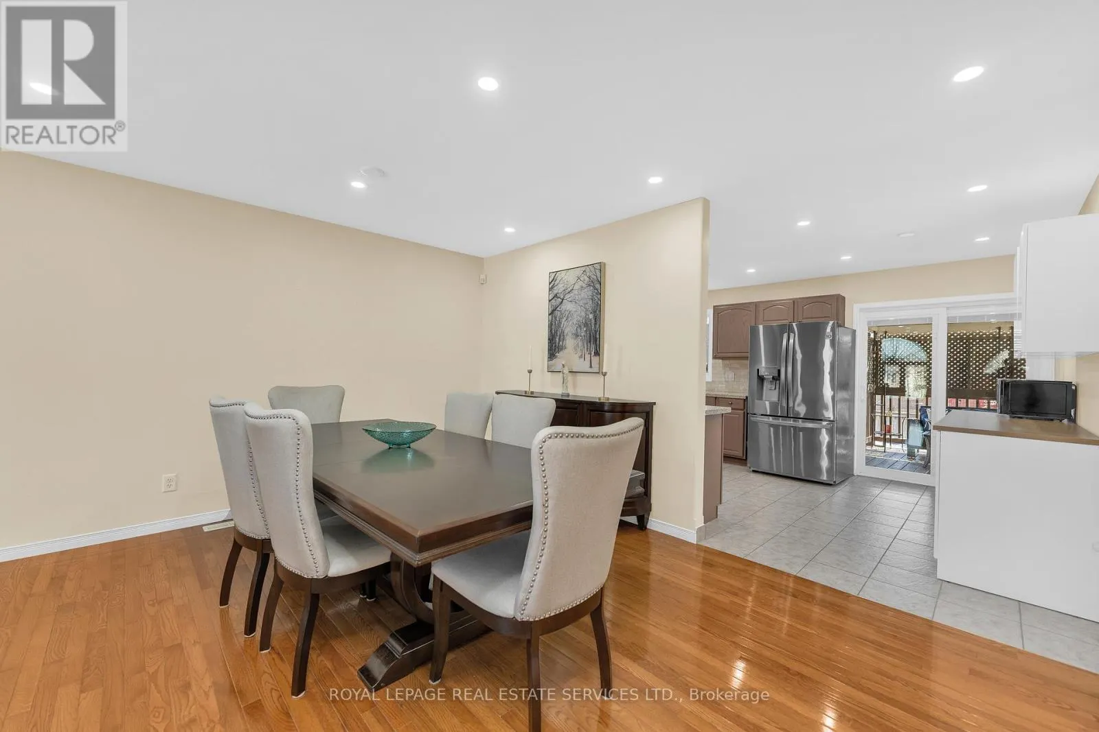 185 AMY CROFT DRIVE