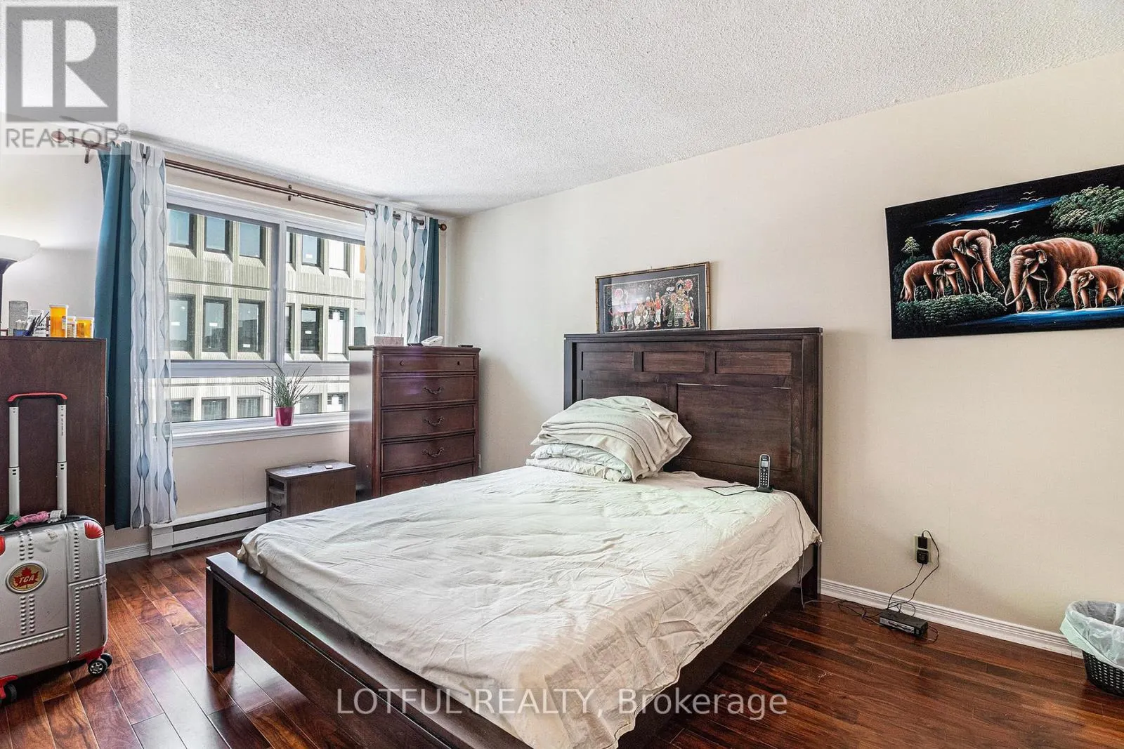 1103 - 199 KENT STREET