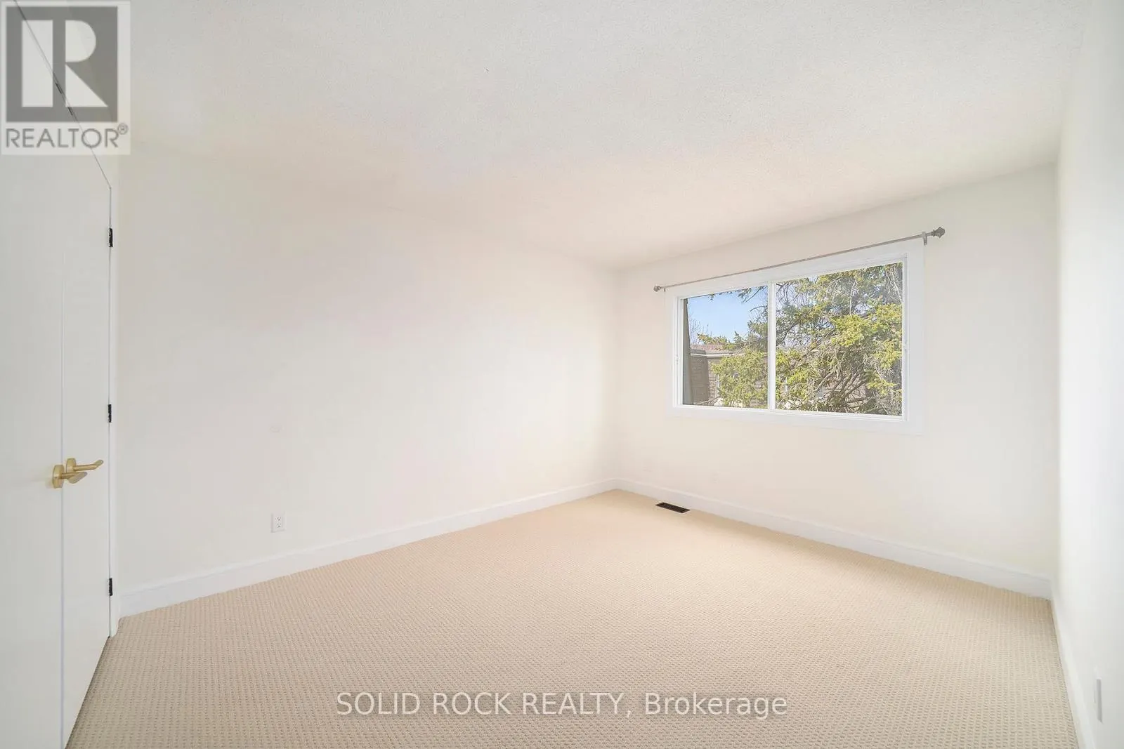 1 - 1641 HEATHERINGTON ROAD