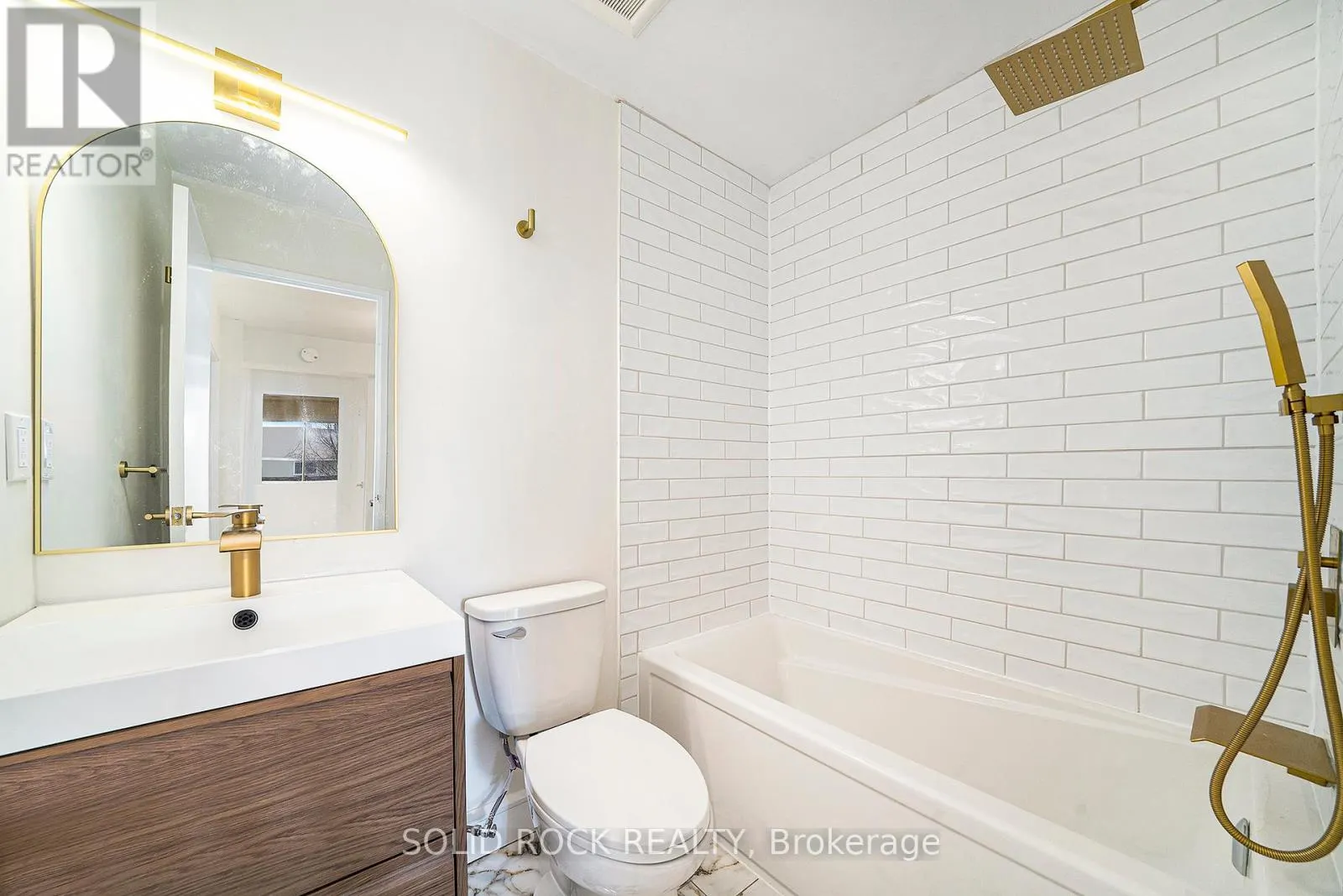 1 - 1641 HEATHERINGTON ROAD