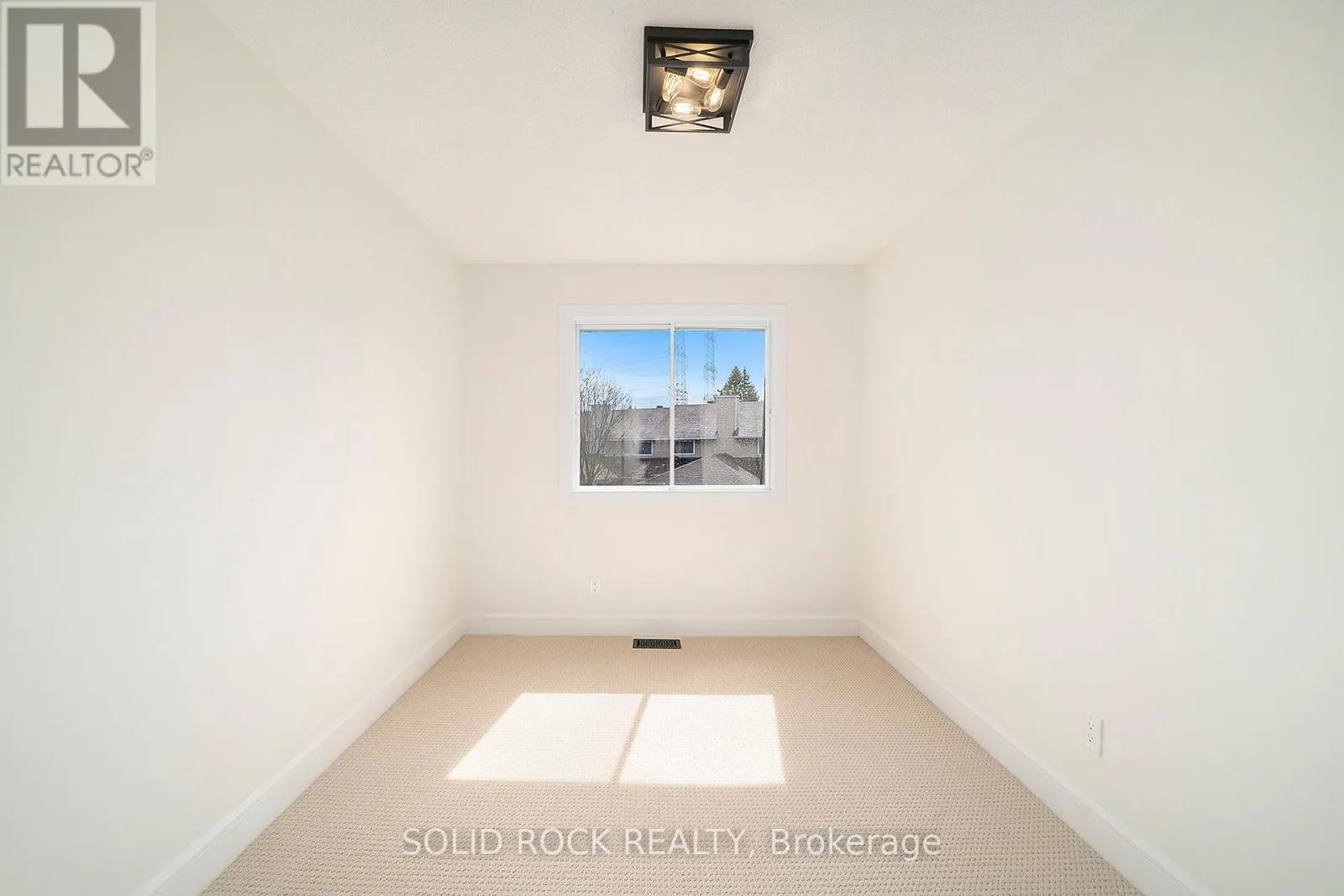 1 - 1641 HEATHERINGTON ROAD