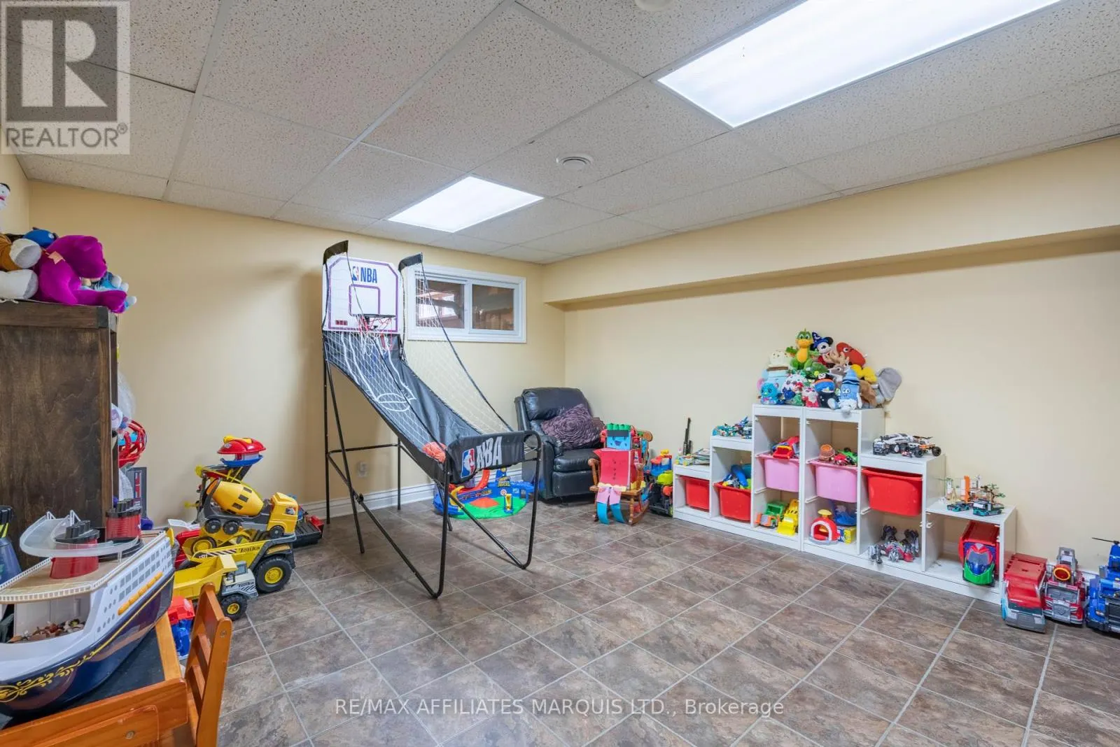 6274 KAREN DRIVE
