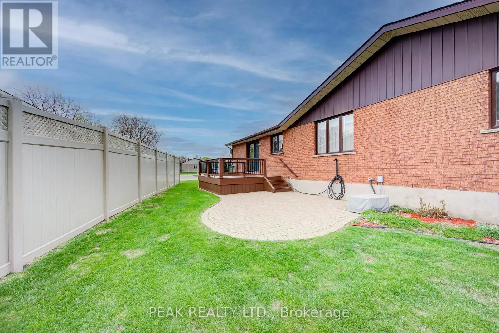 160 SCOTT COURT
