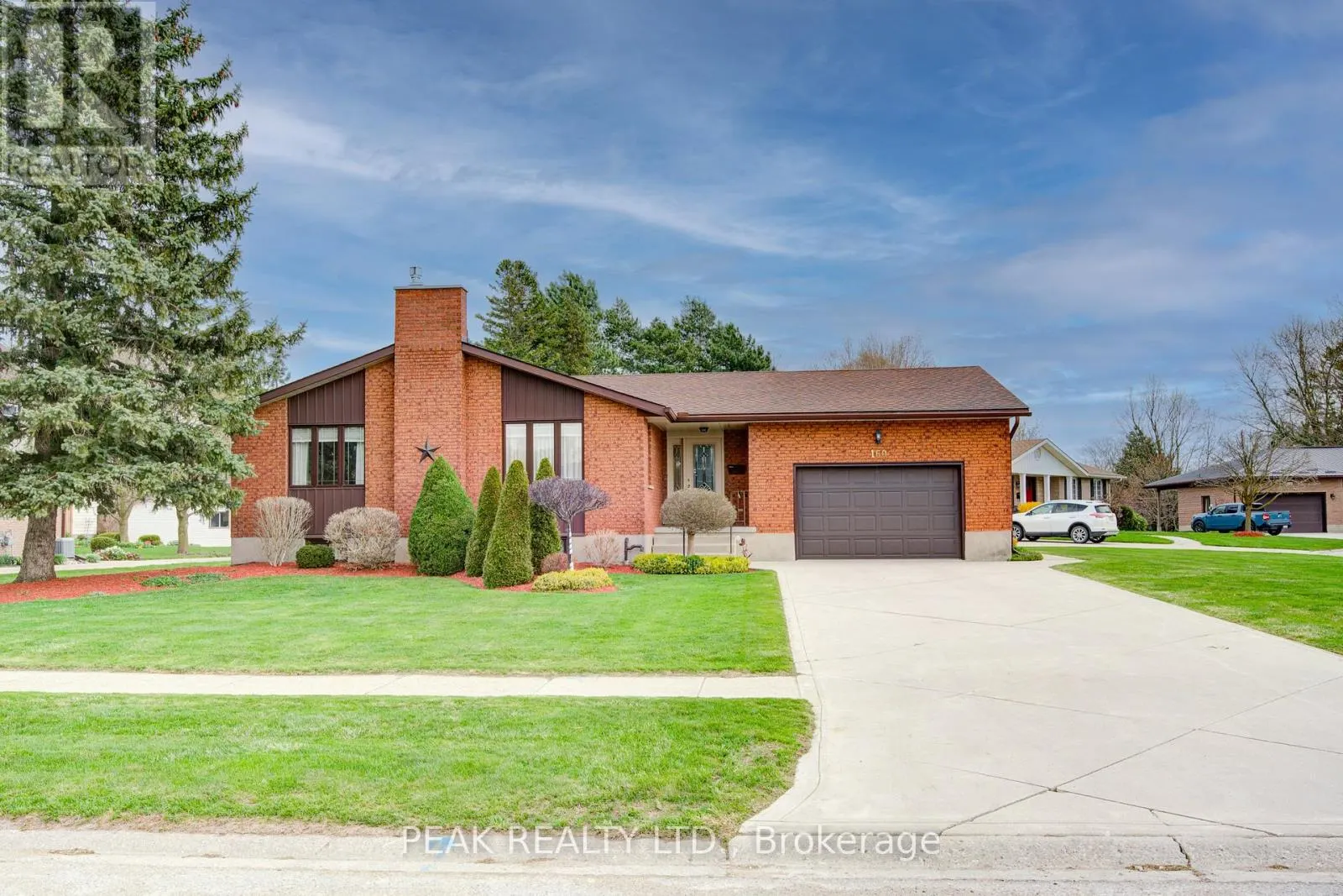160 SCOTT COURT