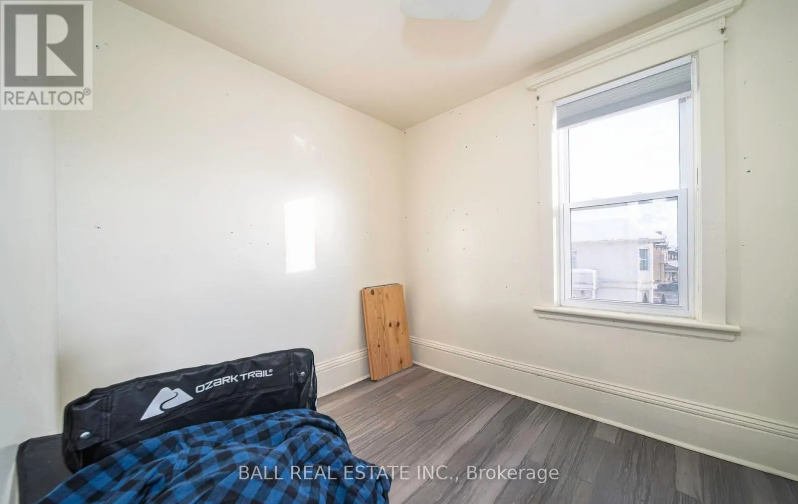 306 SIMCOE STREET