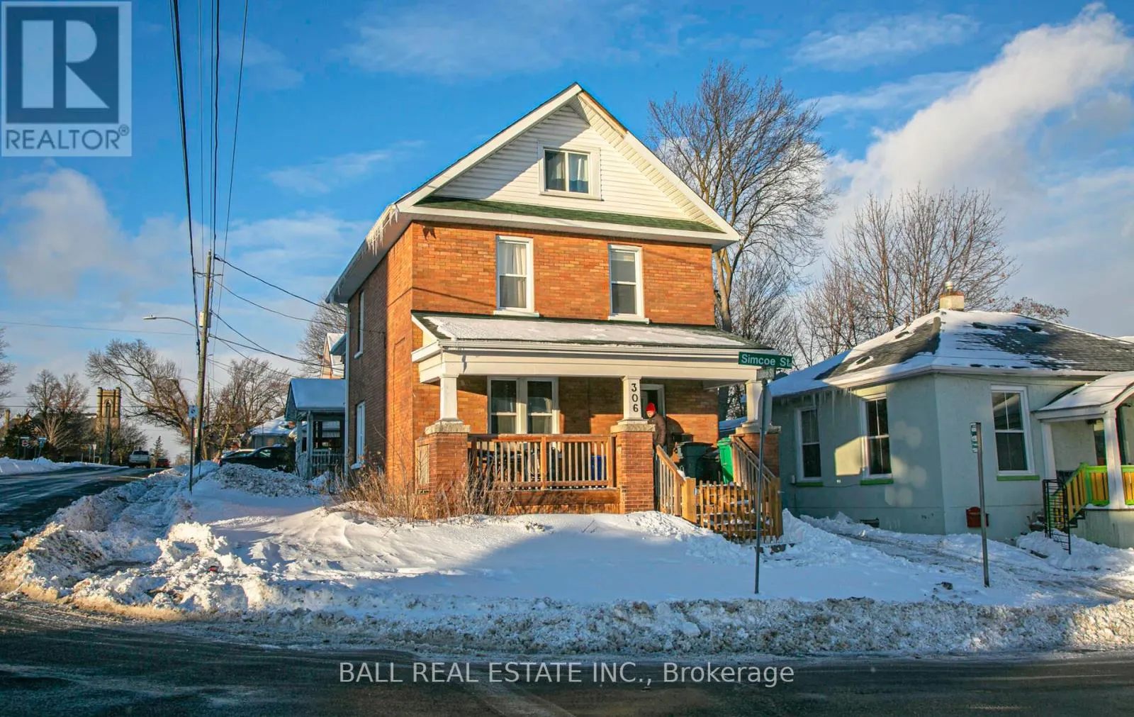 306 SIMCOE STREET
