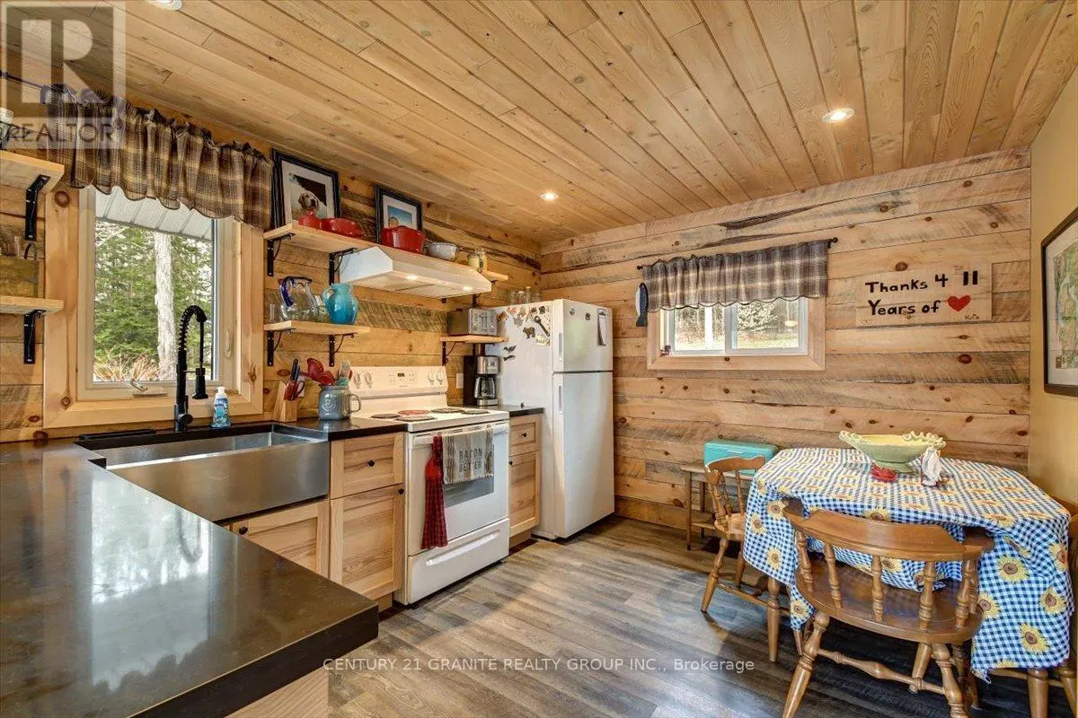 539B DOG BAY ROAD