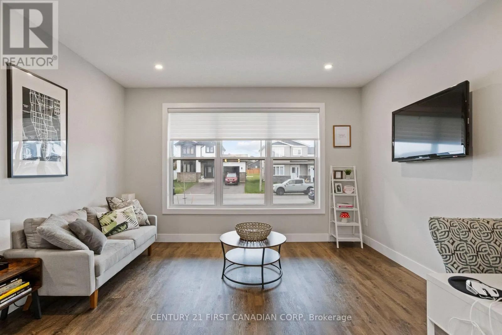 1 HELEN COURT