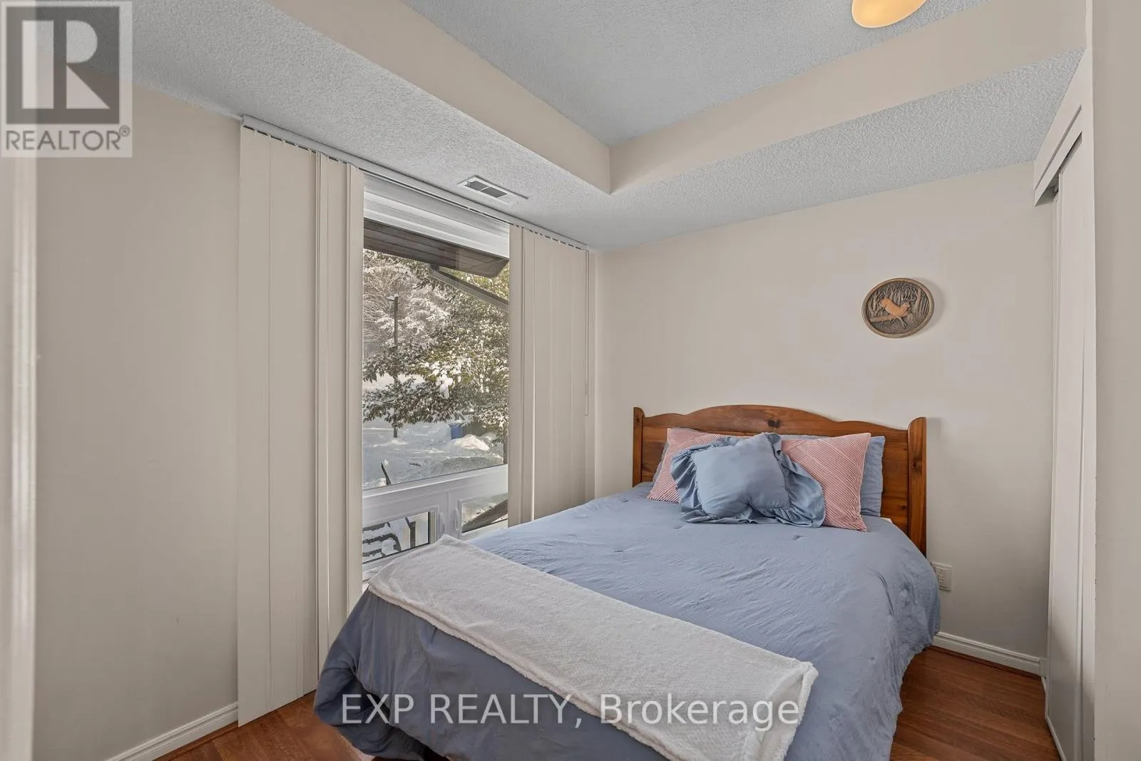 6 - 12 TURNER DRIVE