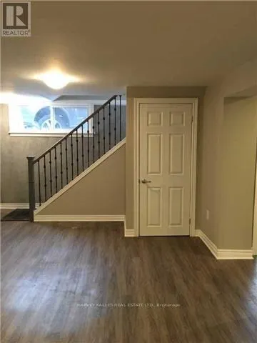 LOWER - 8 SALMOND COURT