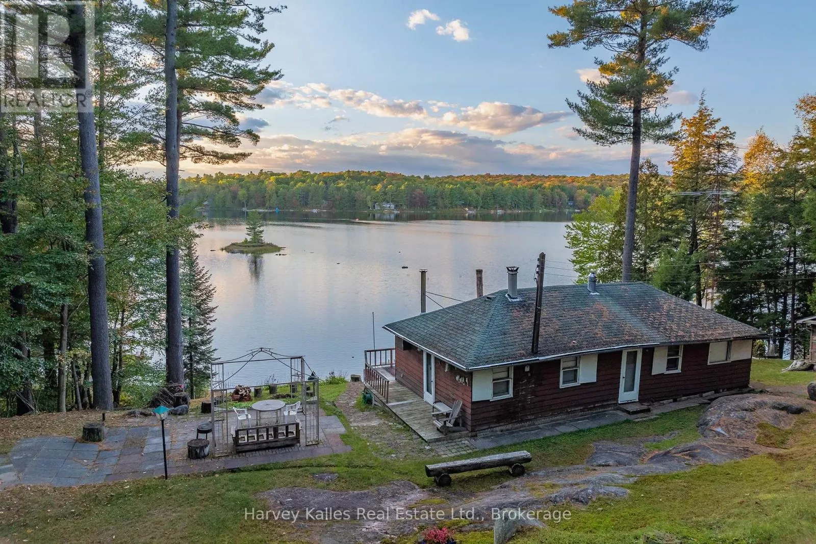 #2 - 1028 SOUTH TOOKE LAKE ROAD, ##2