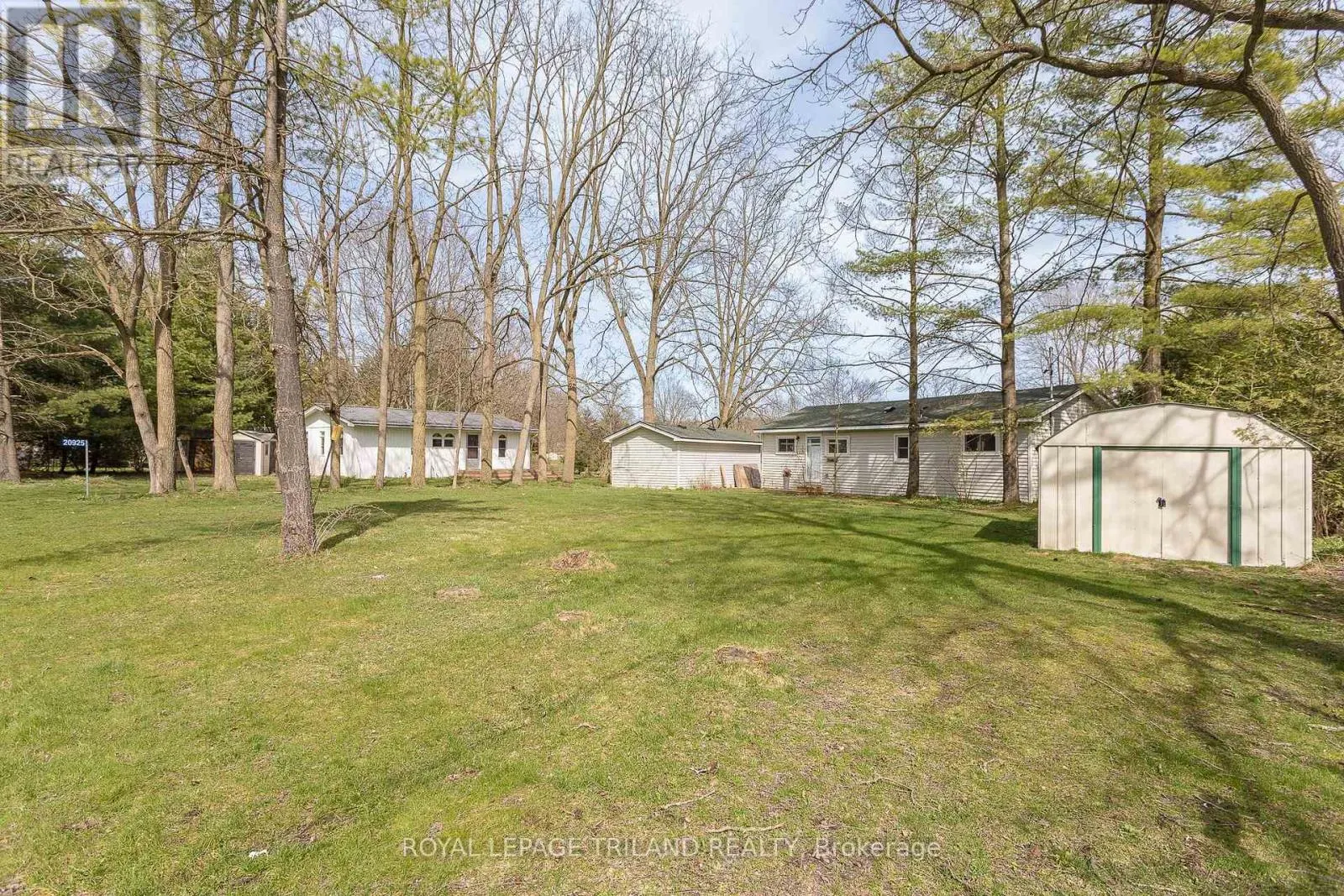 20927 LAKESIDE DRIVE