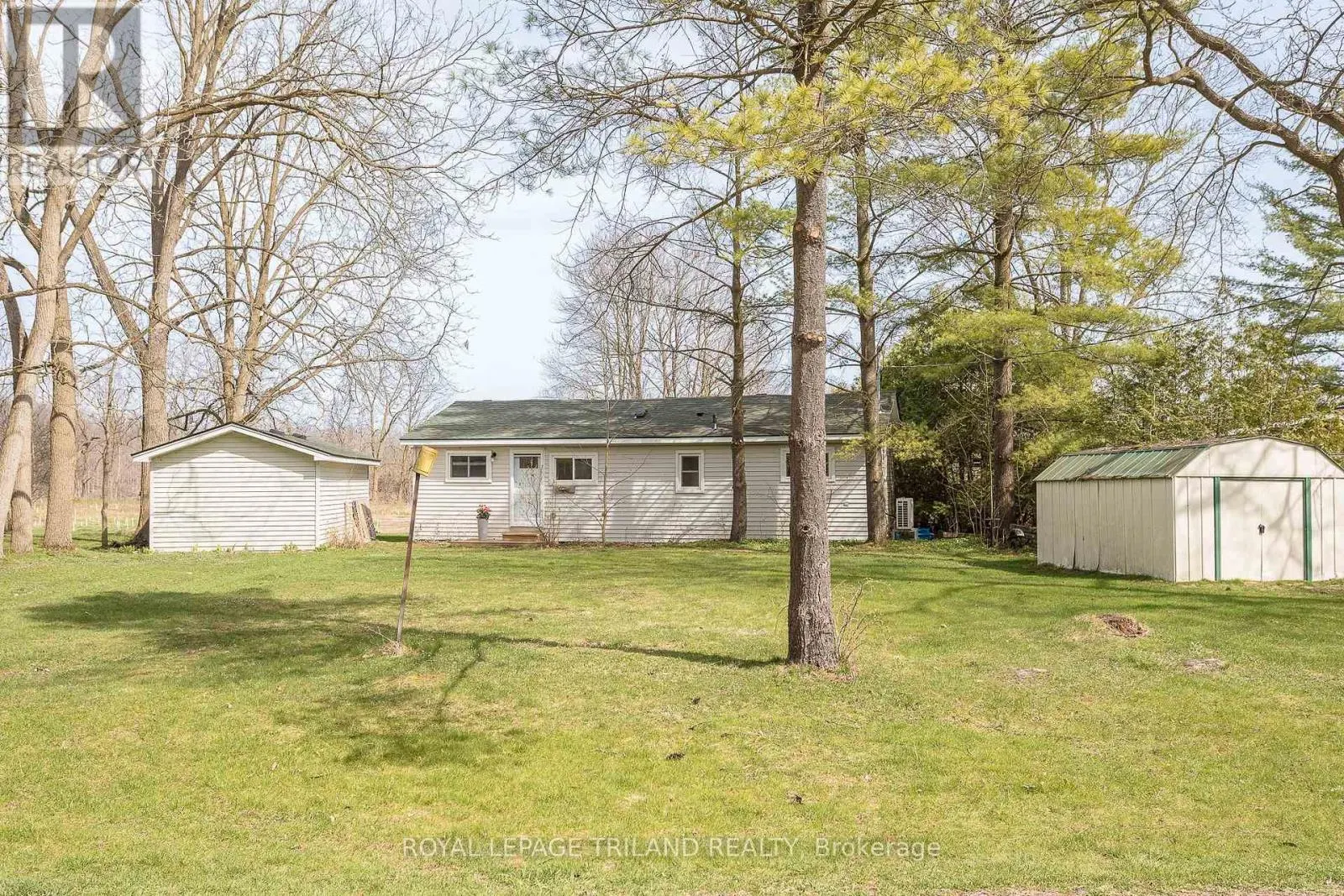 20927 LAKESIDE DRIVE