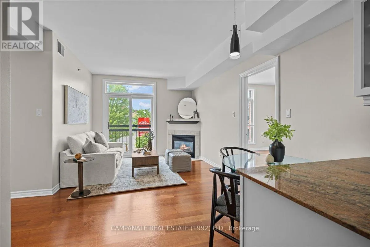 201 - 6 GROVE AVENUE