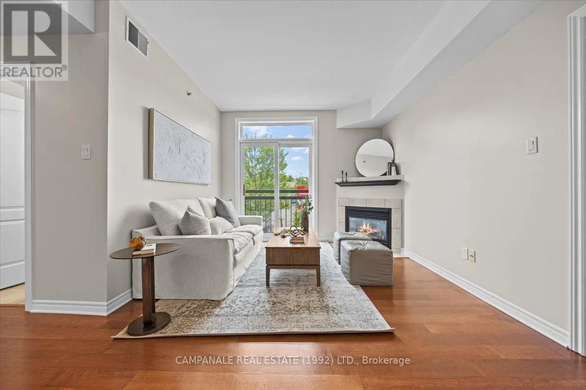 201 - 6 GROVE AVENUE