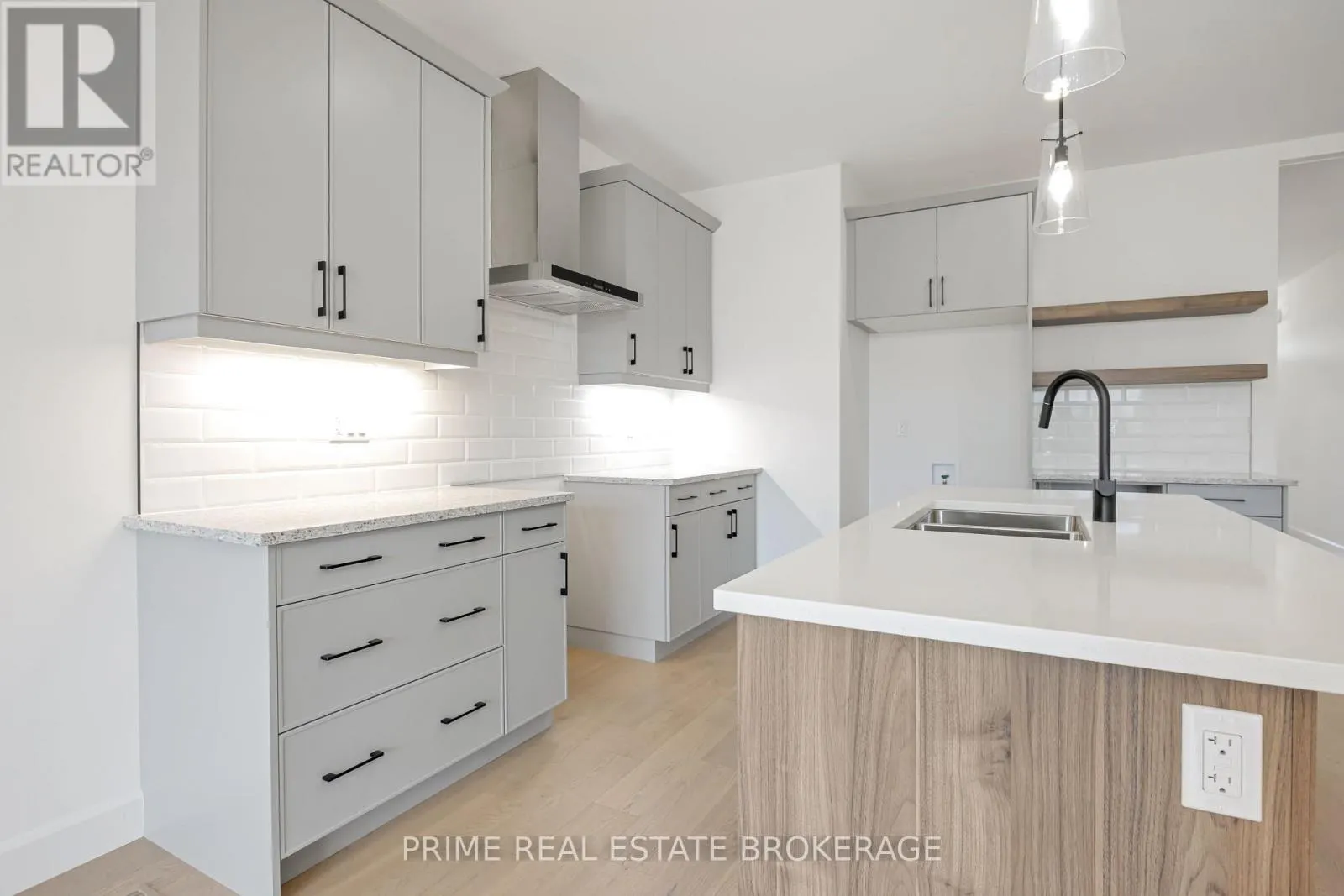 50 - 12 COASTAL CRESCENT, #50