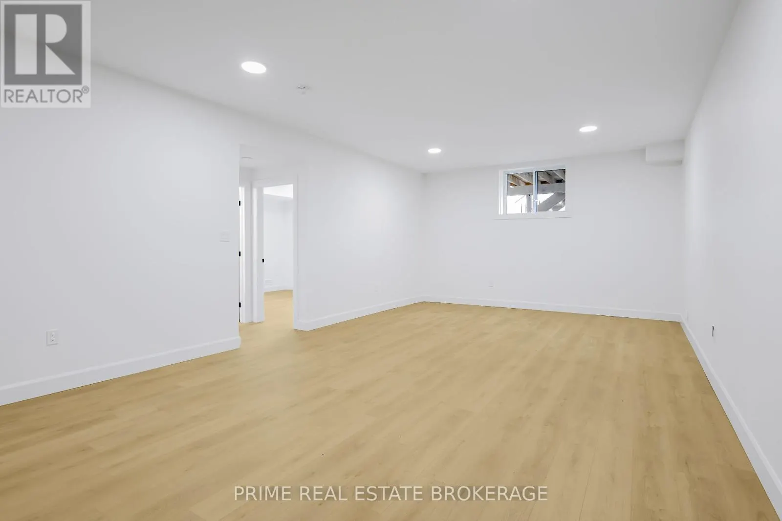 50 - 12 COASTAL CRESCENT, #50