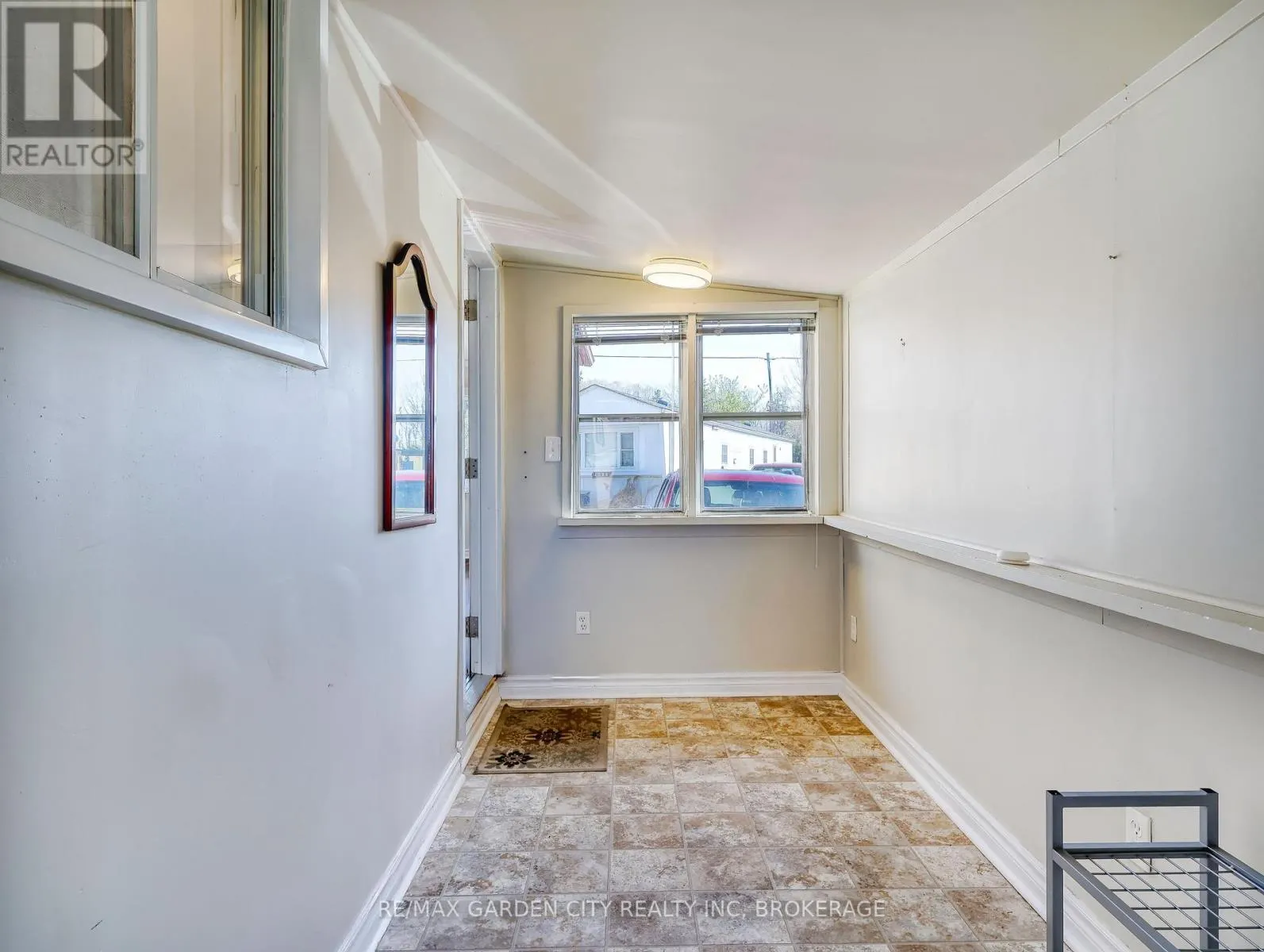 4589 BETHANY LANE